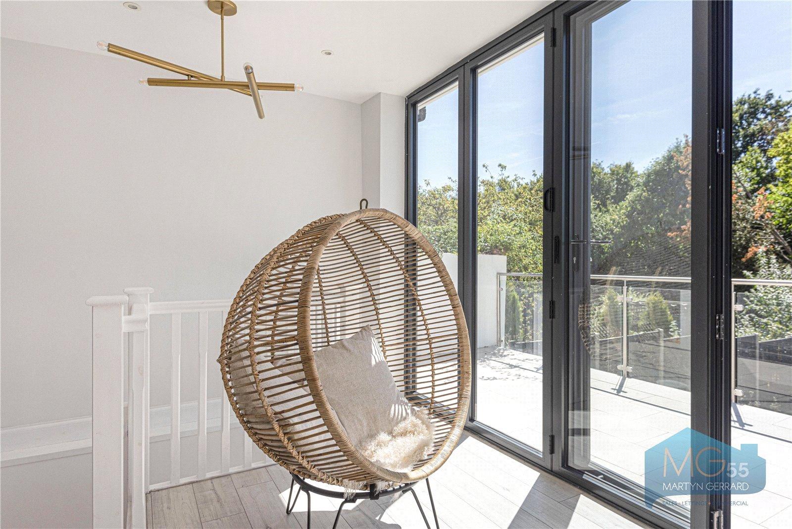 4 bedroom Semi-Detached House to rent - Martyn Gerrard