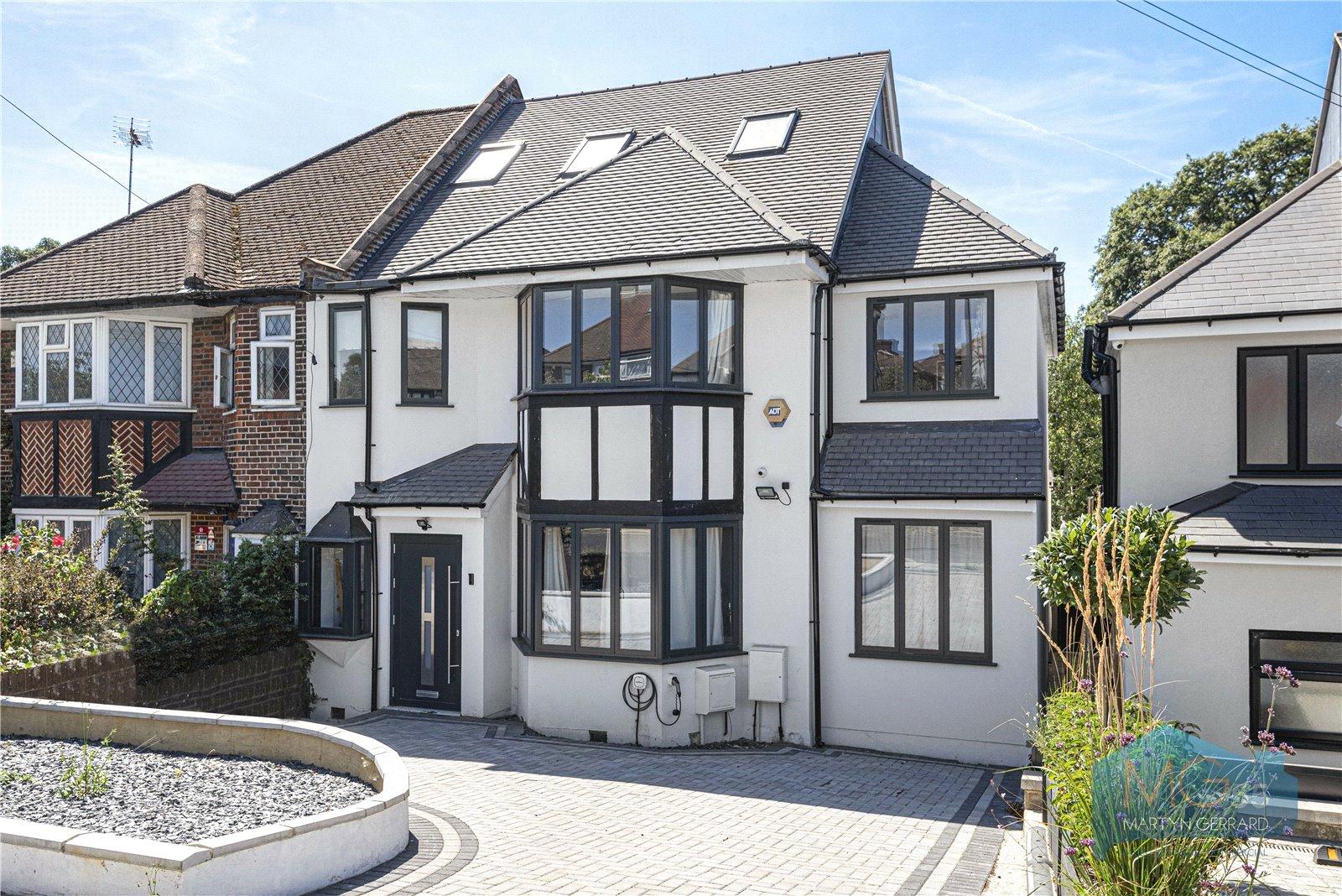 4 bedroom Semi-Detached House to rent - Martyn Gerrard