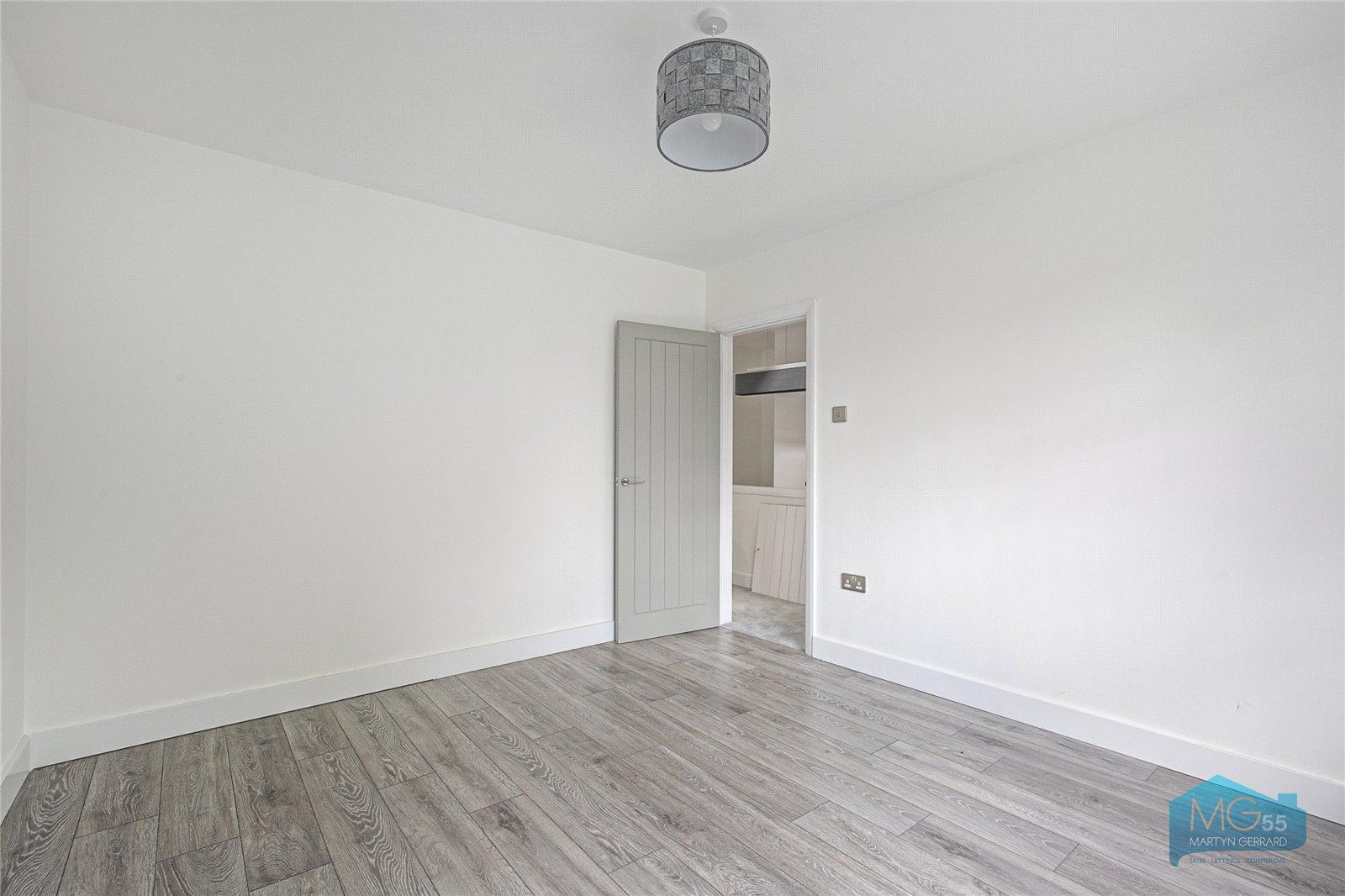 2 bedroom Apartment to rent - Martyn Gerrard