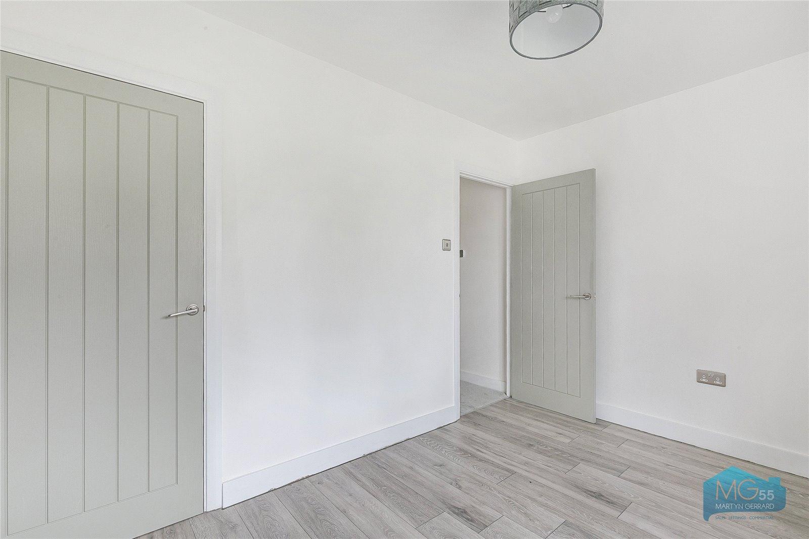 2 bedroom Apartment to rent - Martyn Gerrard