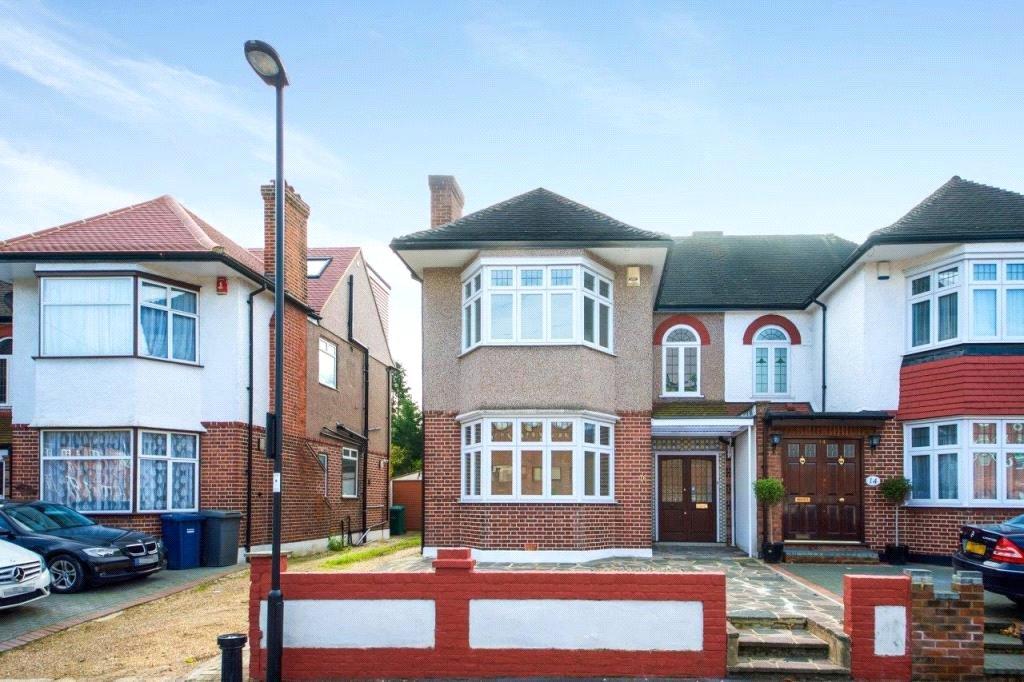 3 bedroom Semi-Detached House to rent - Martyn Gerrard