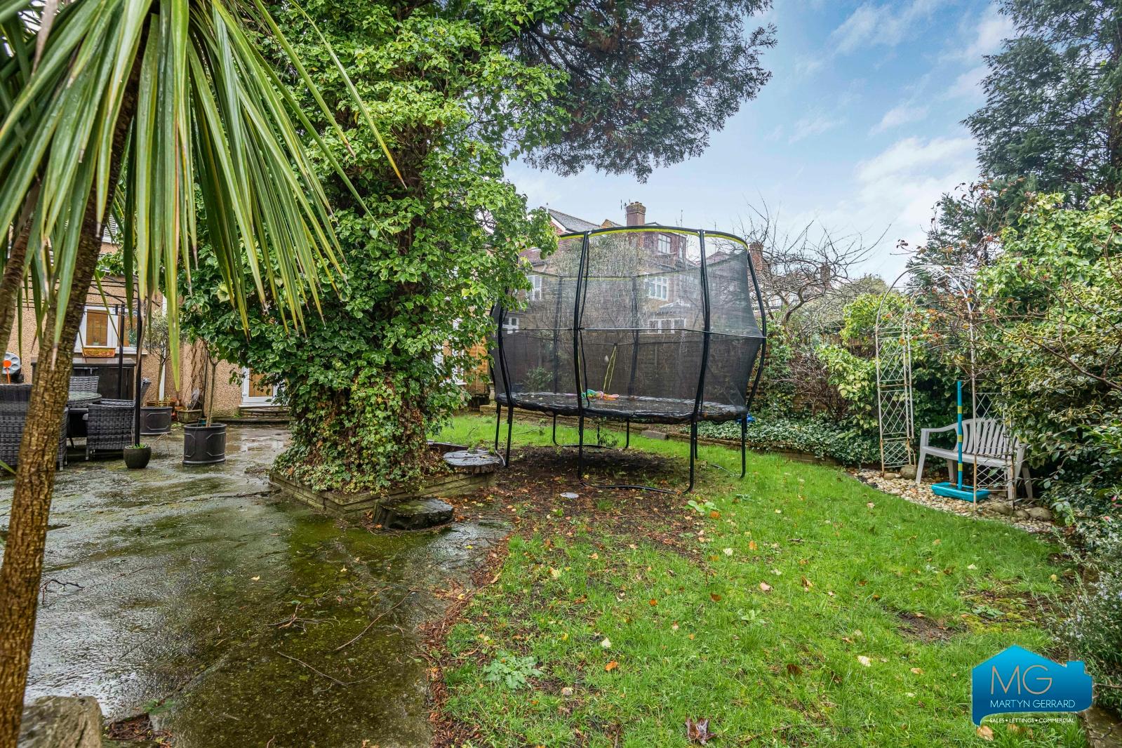5 bedroom Semi-Detached House to rent - Martyn Gerrard