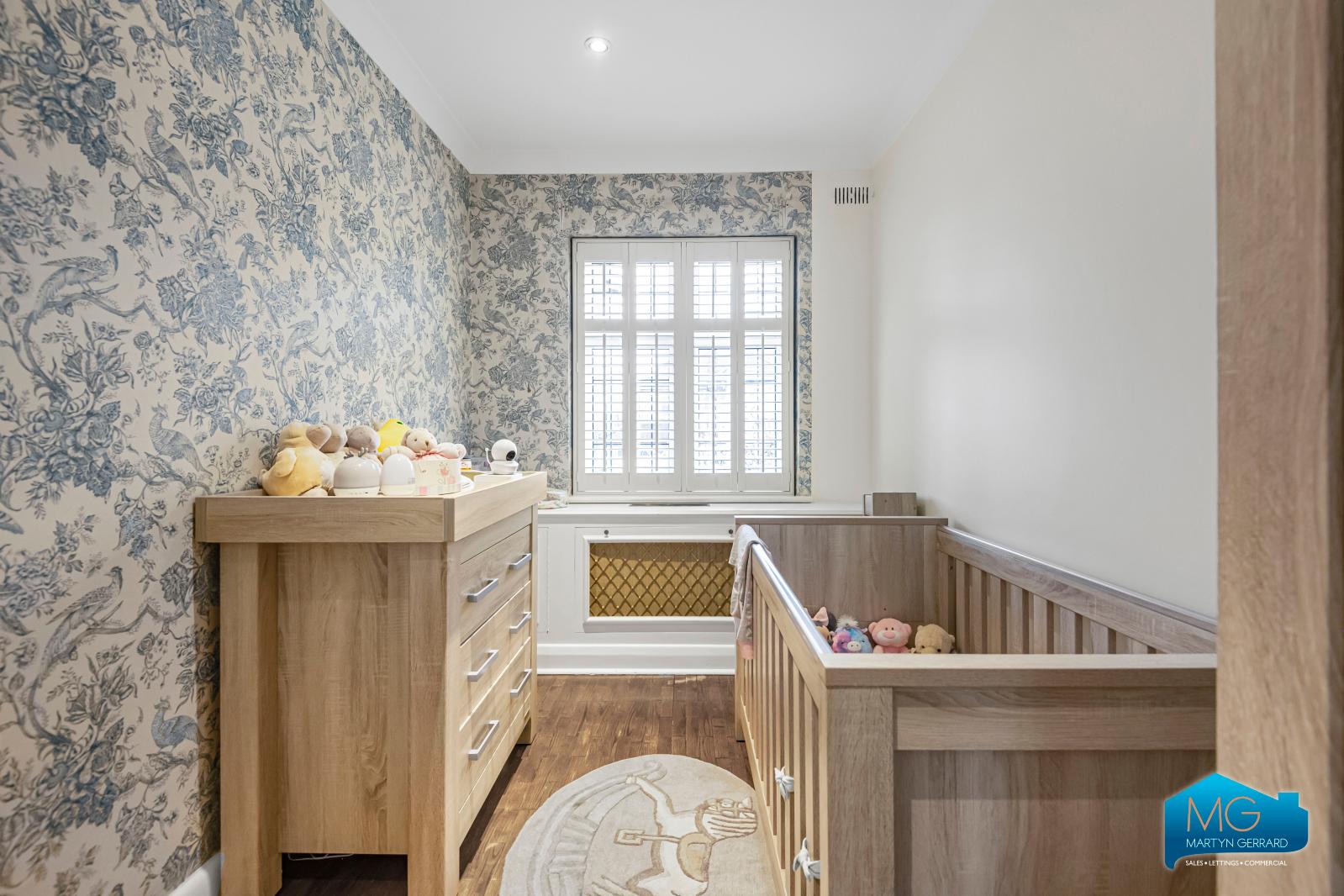 5 bedroom Semi-Detached House to rent - Martyn Gerrard