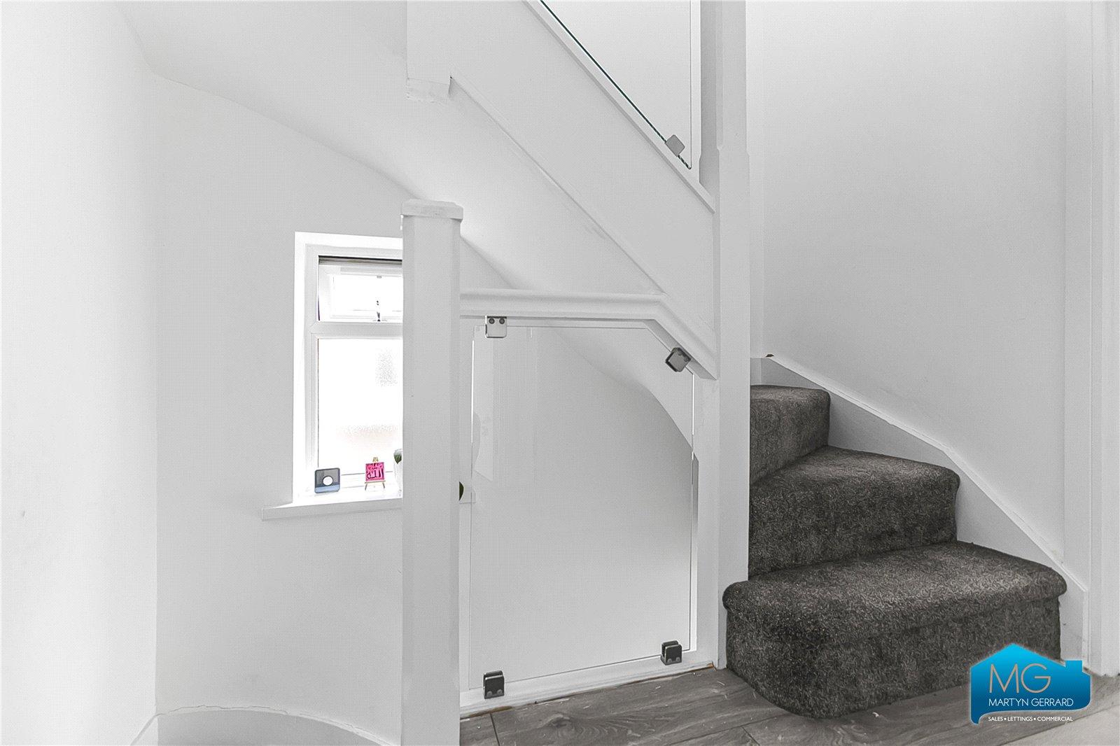4 bedroom Semi-Detached House to rent - Martyn Gerrard