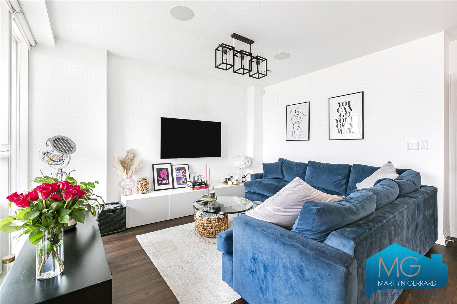 2 bedroom Apartment for sale - Martyn Gerrard