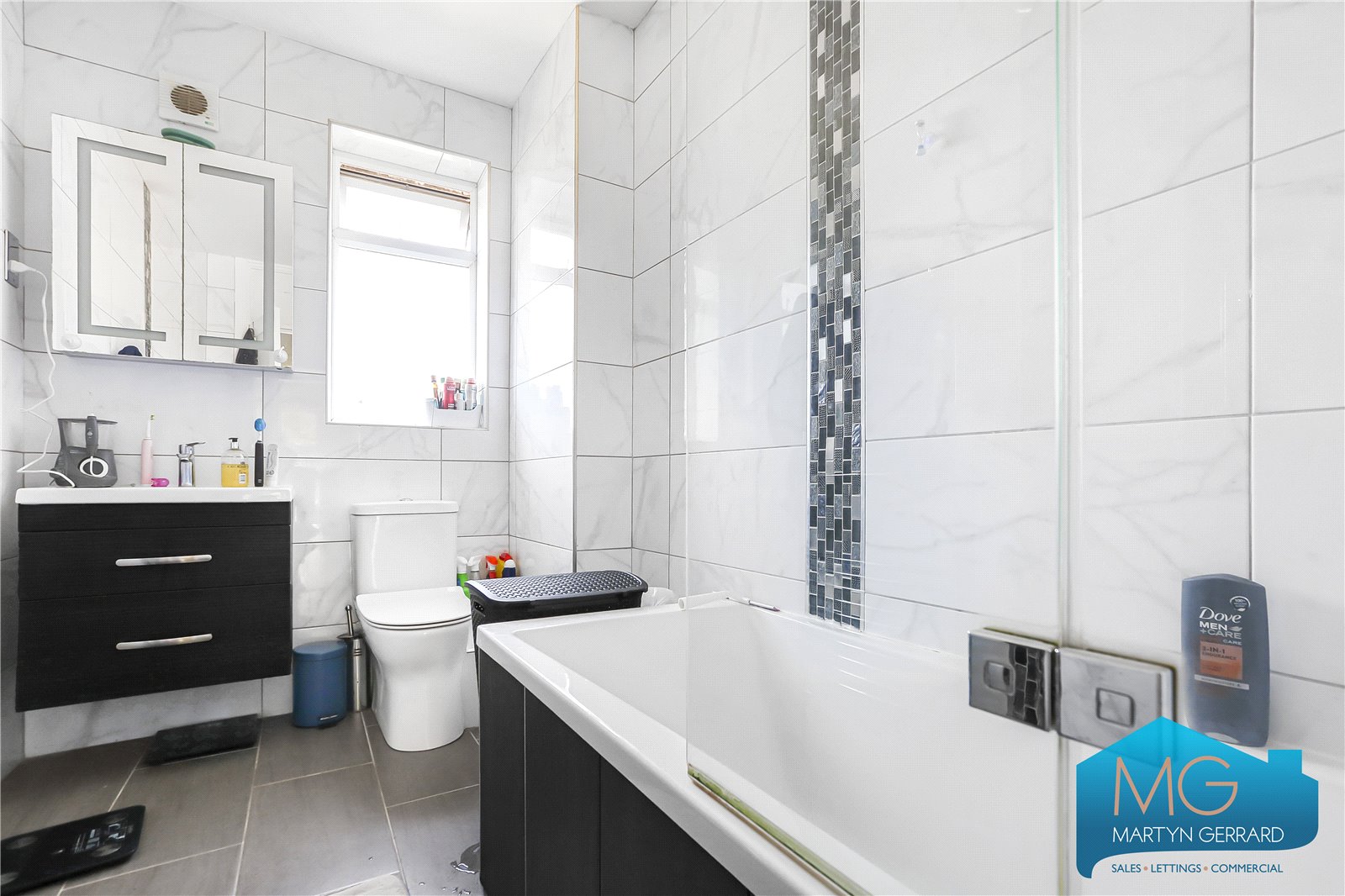 2 bedroom Apartment for sale - Martyn Gerrard