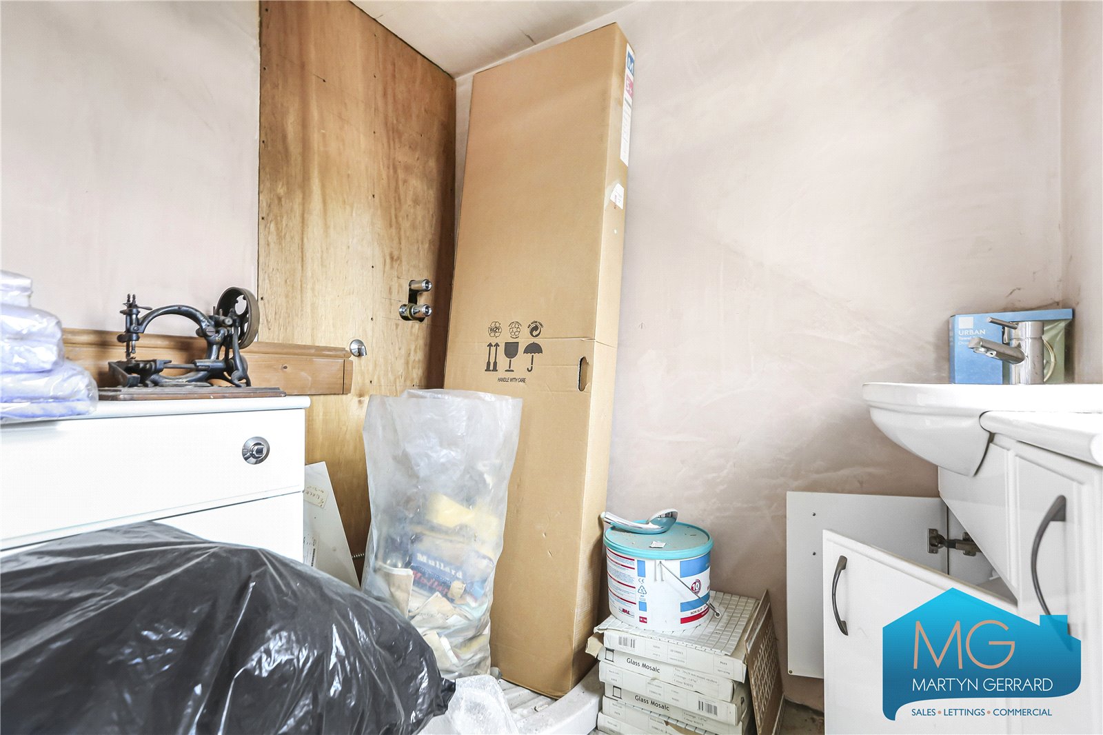 3 bedroom Terraced House for sale - Martyn Gerrard