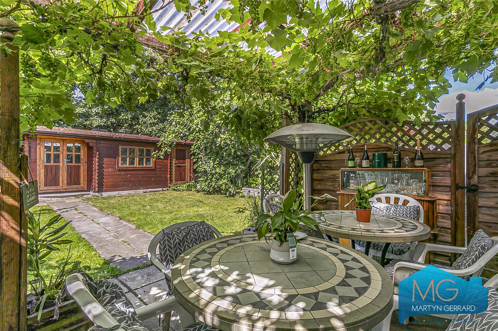 4 bedroom Semi-Detached House for sale - Martyn Gerrard