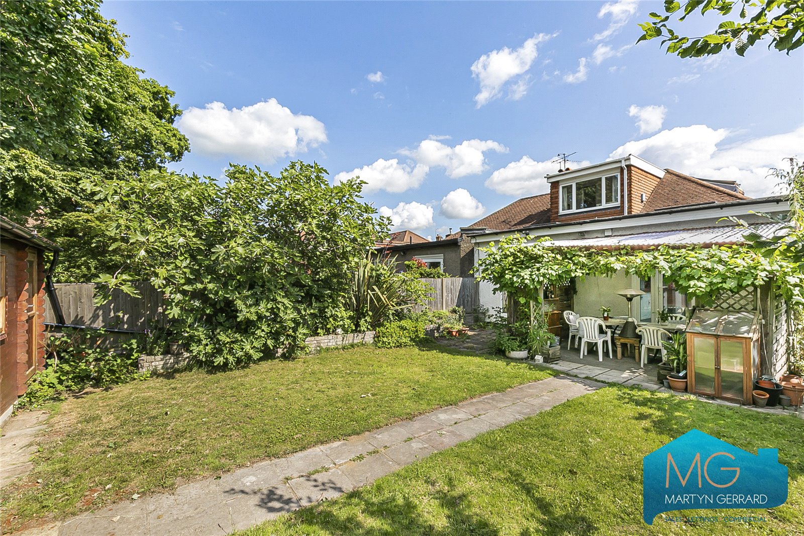 4 bedroom Semi-Detached House for sale - Martyn Gerrard