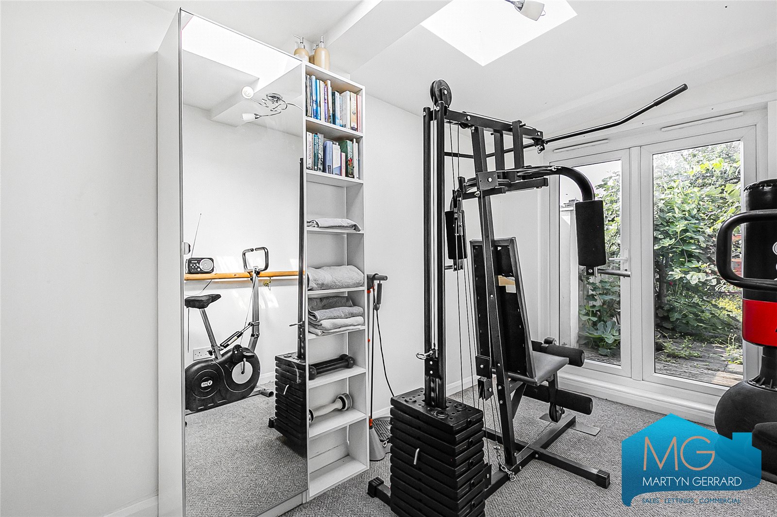 4 bedroom Semi-Detached House for sale - Martyn Gerrard
