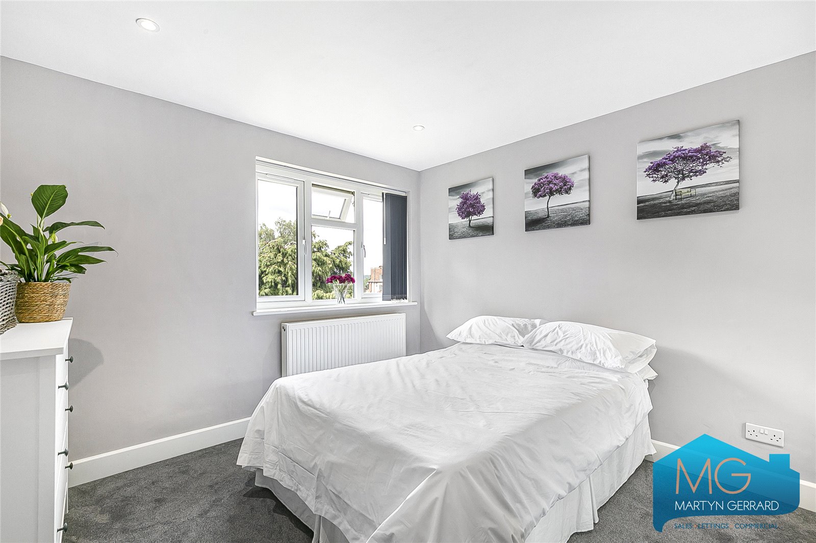 3 bedroom Apartment for sale - Martyn Gerrard