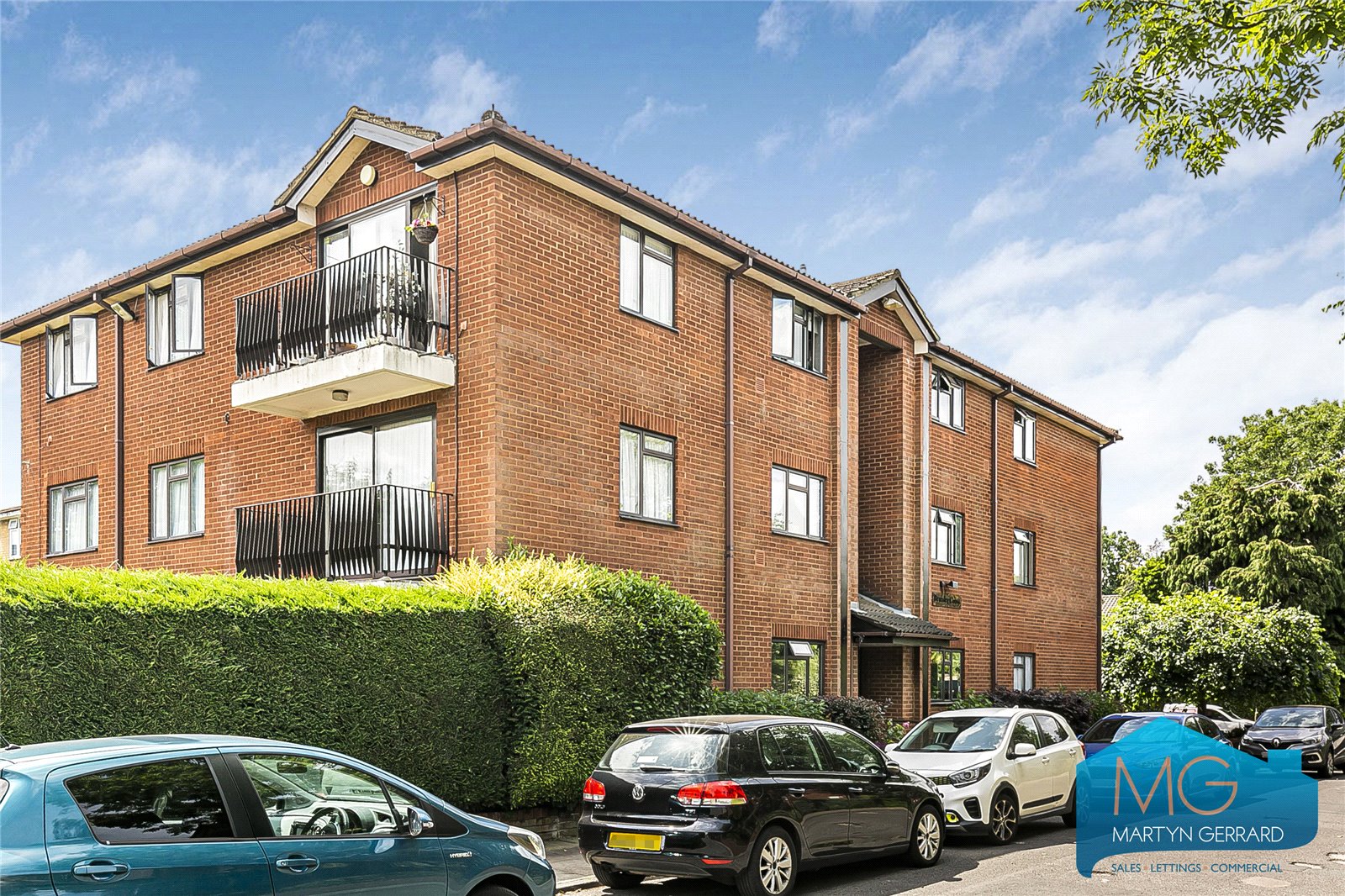 3 bedroom Apartment for sale - Martyn Gerrard