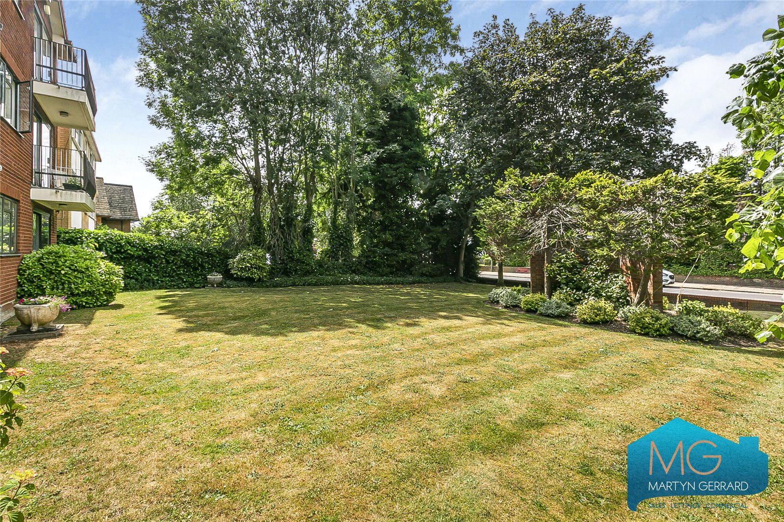 3 bedroom Apartment for sale - Martyn Gerrard