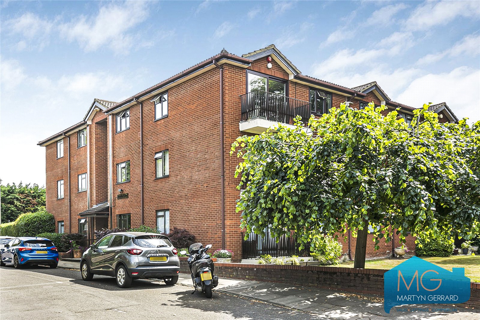 3 bedroom Apartment for sale - Martyn Gerrard