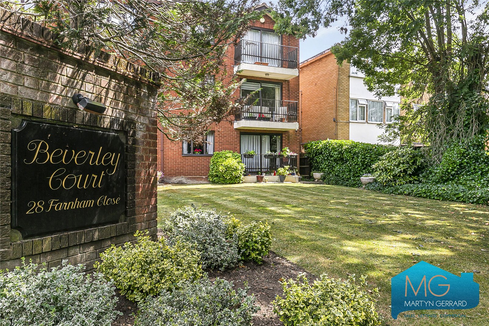 3 bedroom Apartment for sale - Martyn Gerrard
