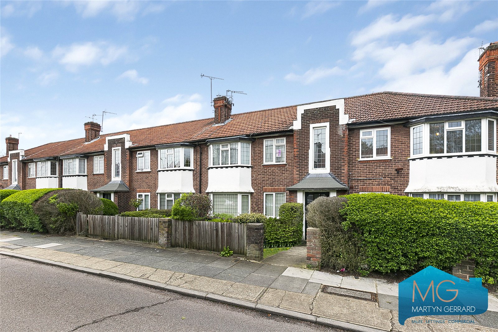 2 bedroom Apartment for sale - Martyn Gerrard