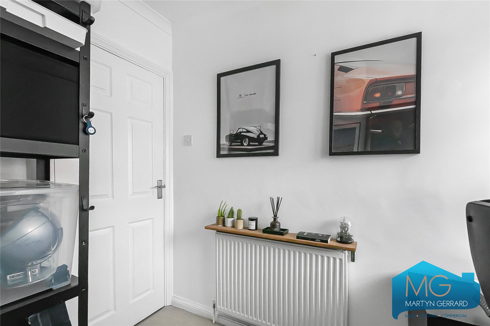 2 bedroom Apartment for sale - Martyn Gerrard