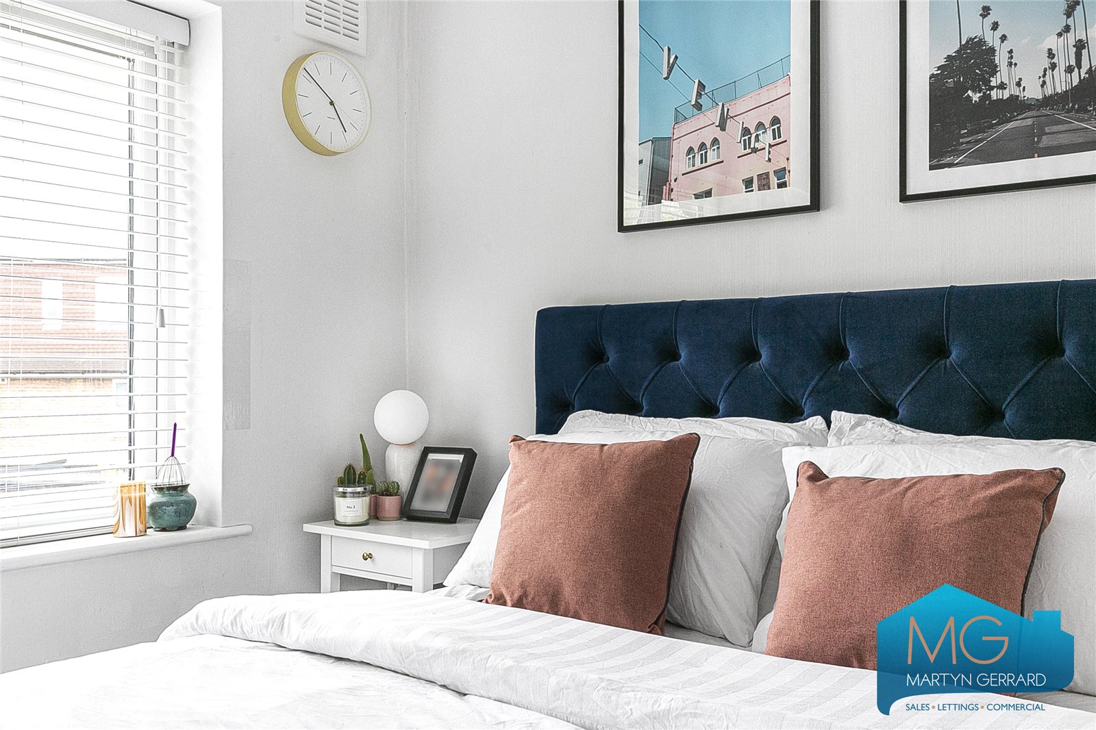 2 bedroom Apartment for sale - Martyn Gerrard