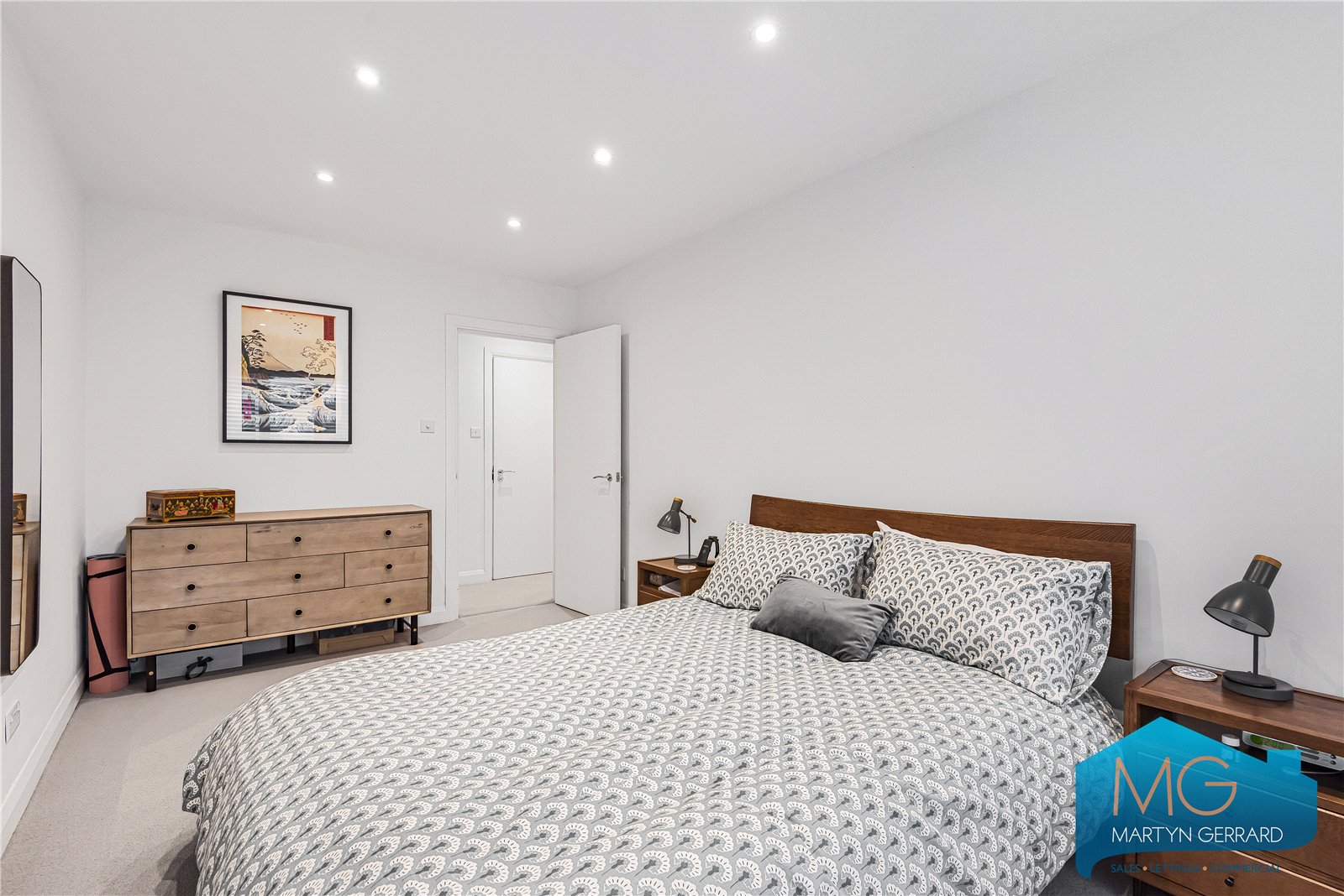 1 bedroom Apartment for sale - Martyn Gerrard