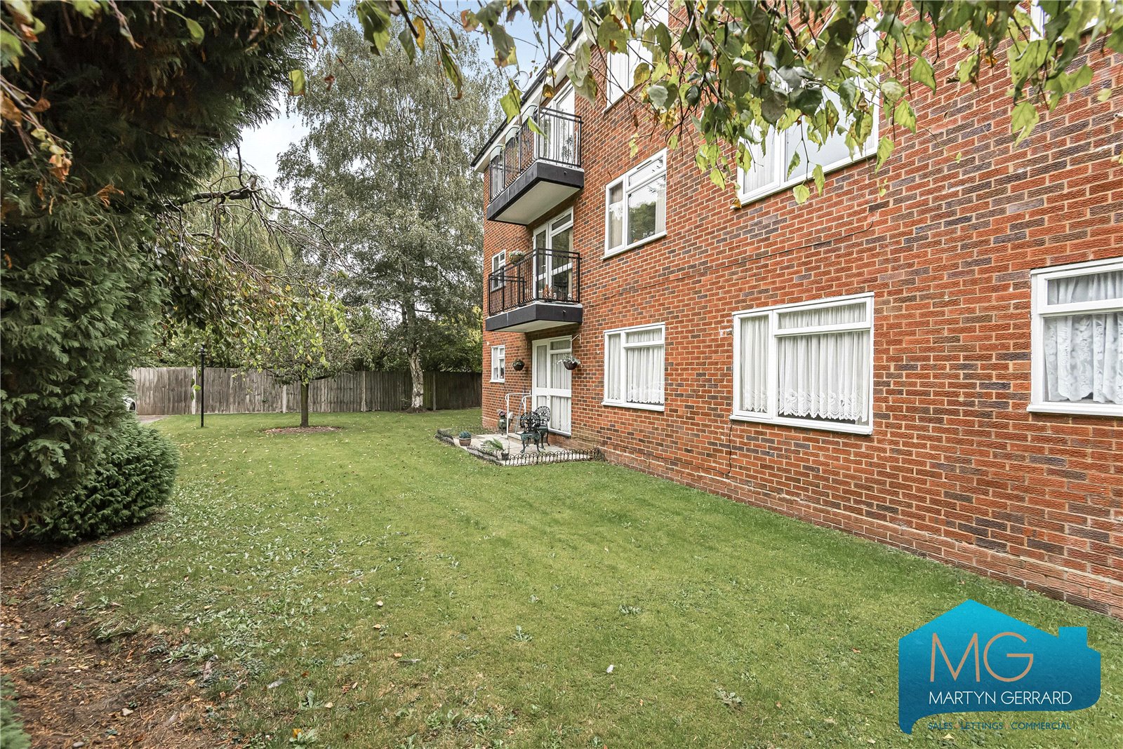 1 bedroom Apartment for sale - Martyn Gerrard