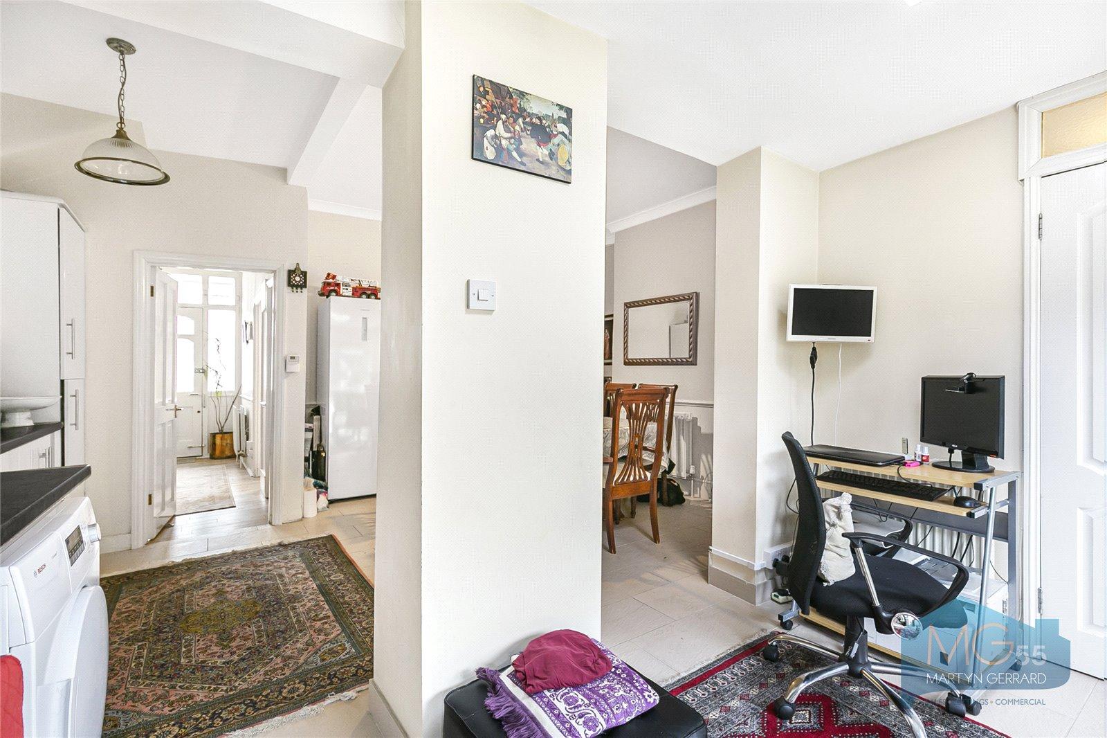 3 bedroom Terraced House for sale - Martyn Gerrard
