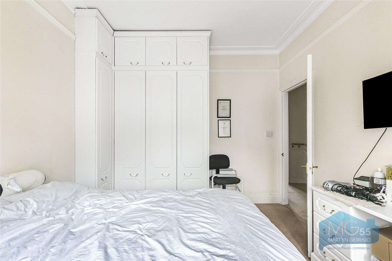 3 bedroom Terraced House for sale - Martyn Gerrard