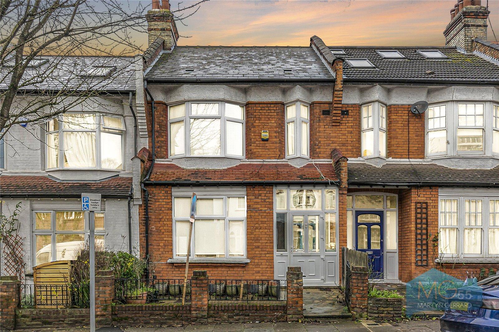 3 bedroom Terraced House for sale - Martyn Gerrard