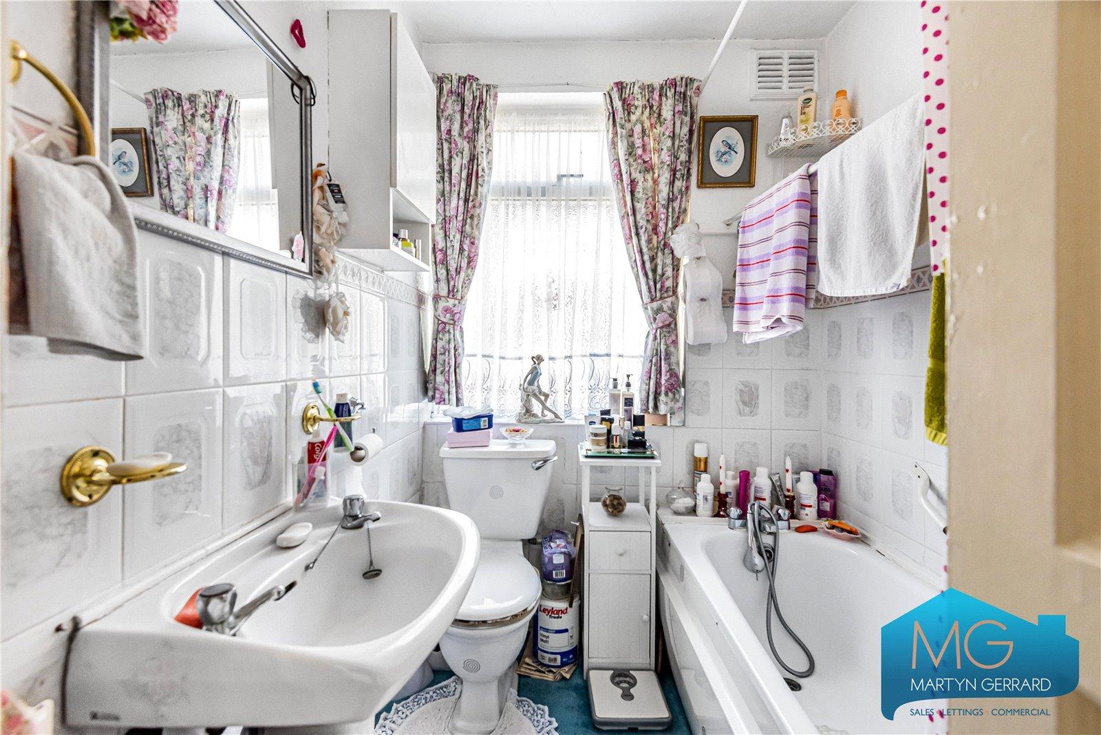 2 bedroom Maisonette for sale - Martyn Gerrard