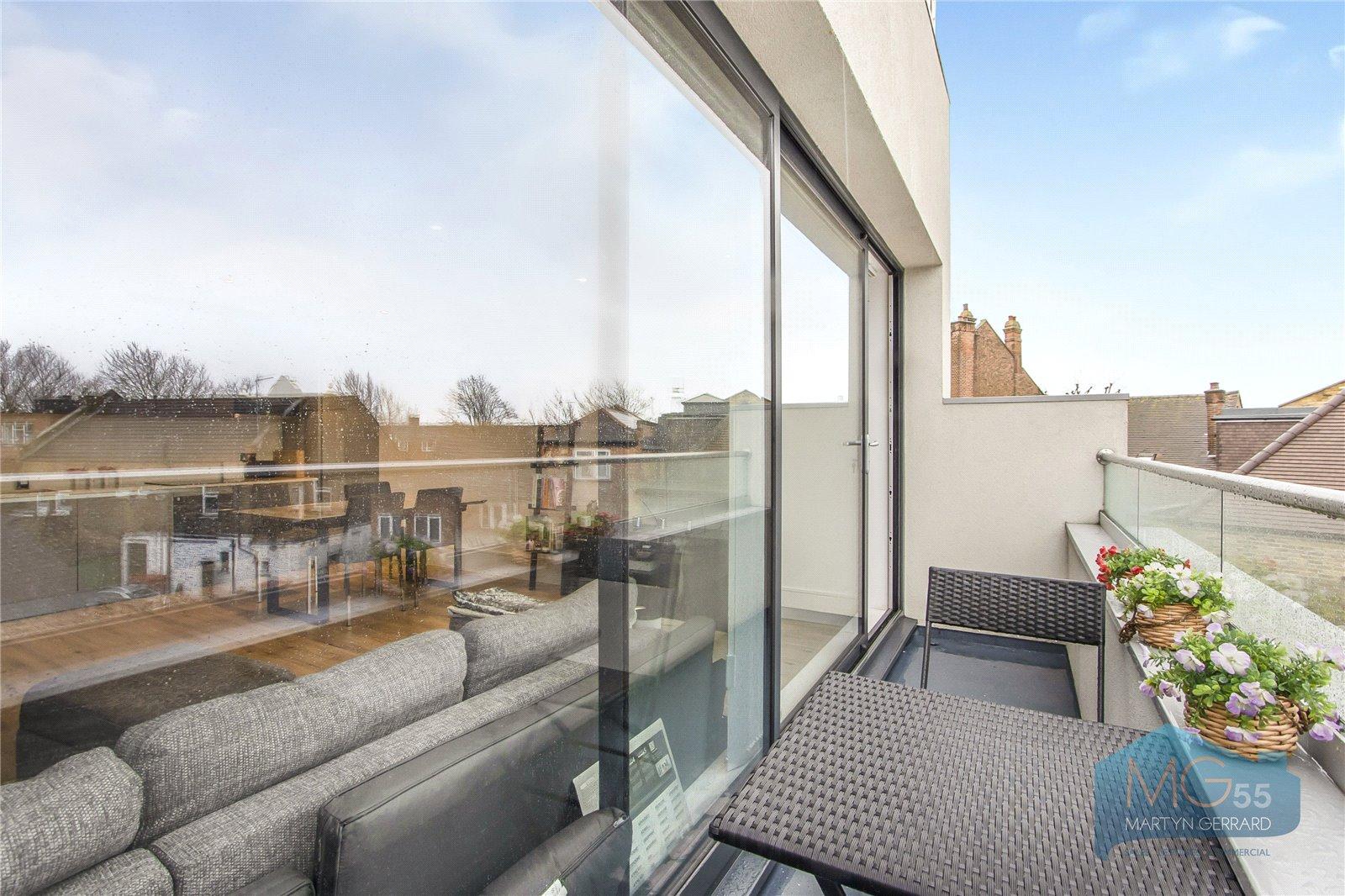 1 bedroom Apartment for sale - Martyn Gerrard