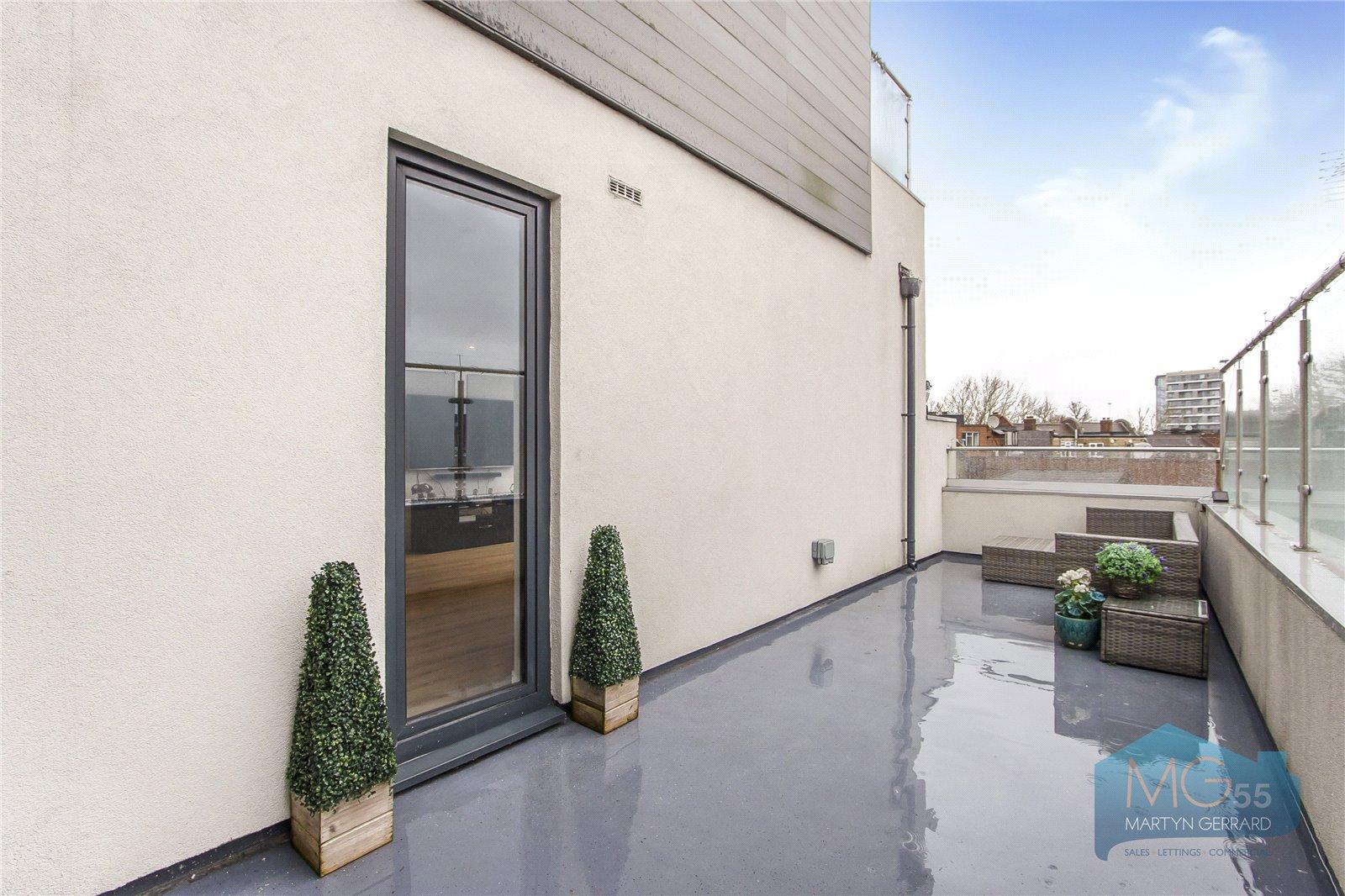 1 bedroom Apartment for sale - Martyn Gerrard