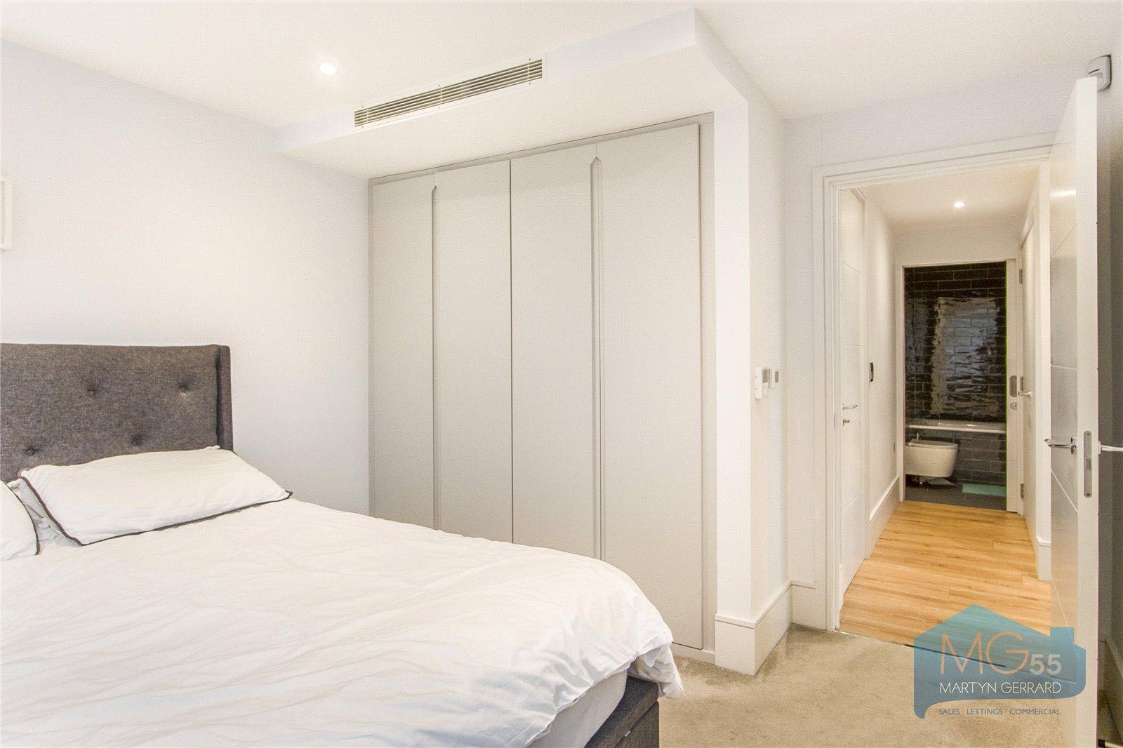 1 bedroom Apartment for sale - Martyn Gerrard