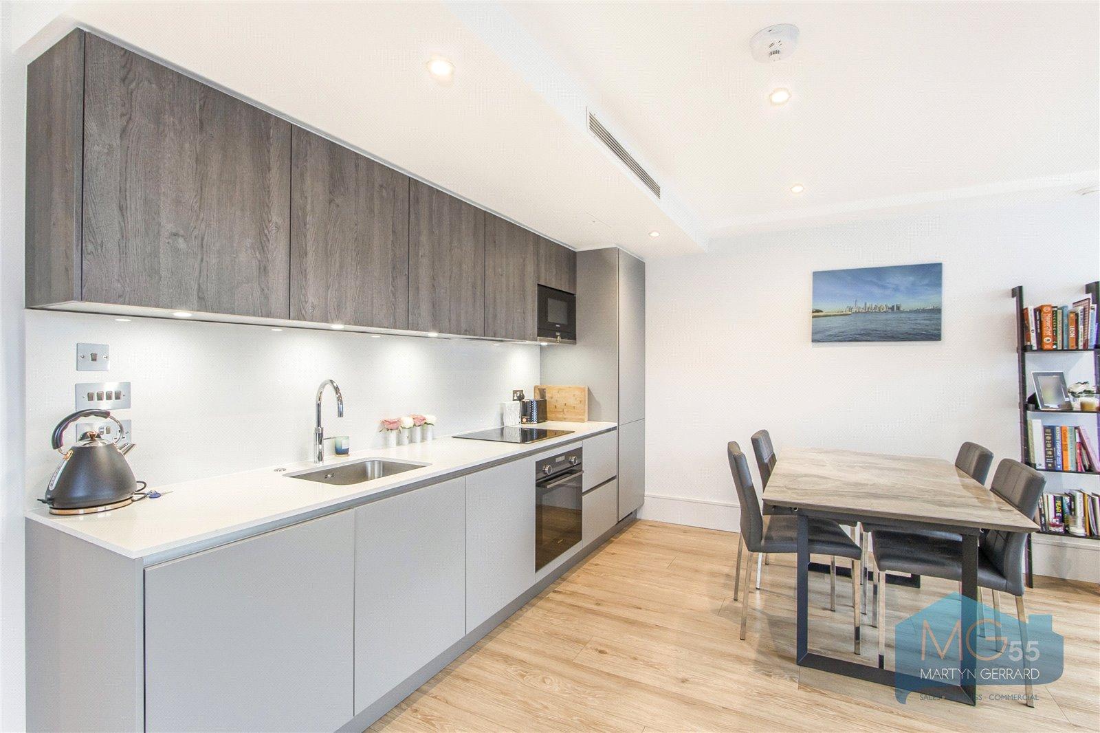 1 bedroom Apartment for sale - Martyn Gerrard