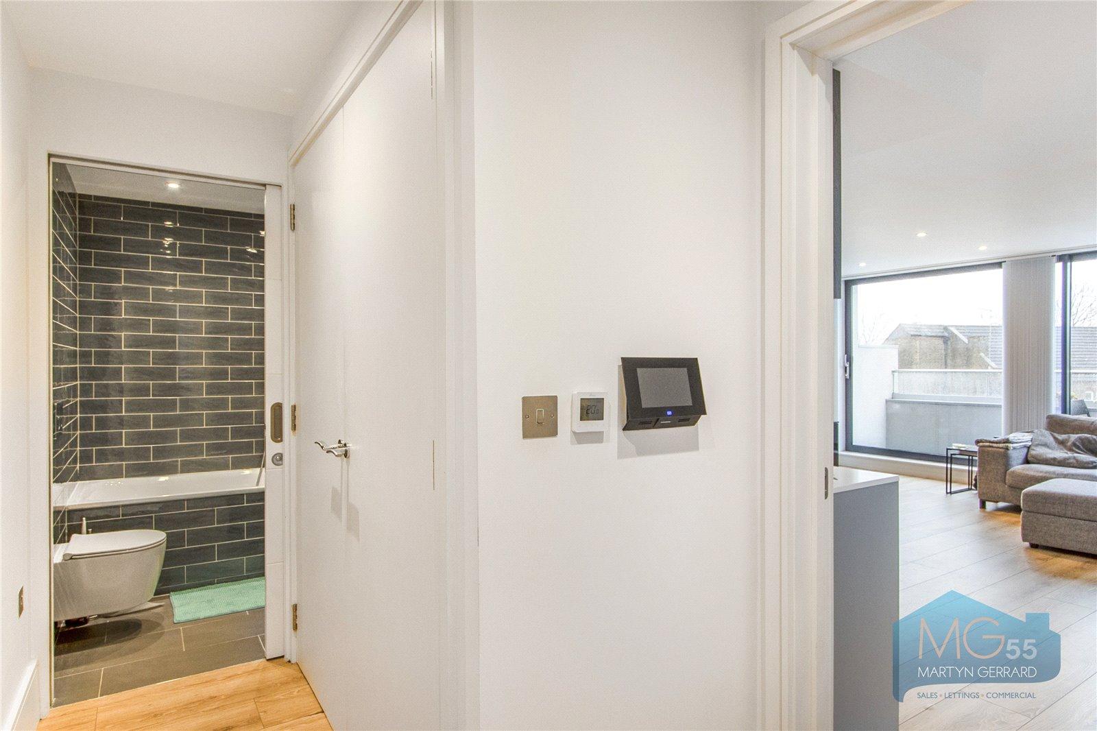 1 bedroom Apartment for sale - Martyn Gerrard