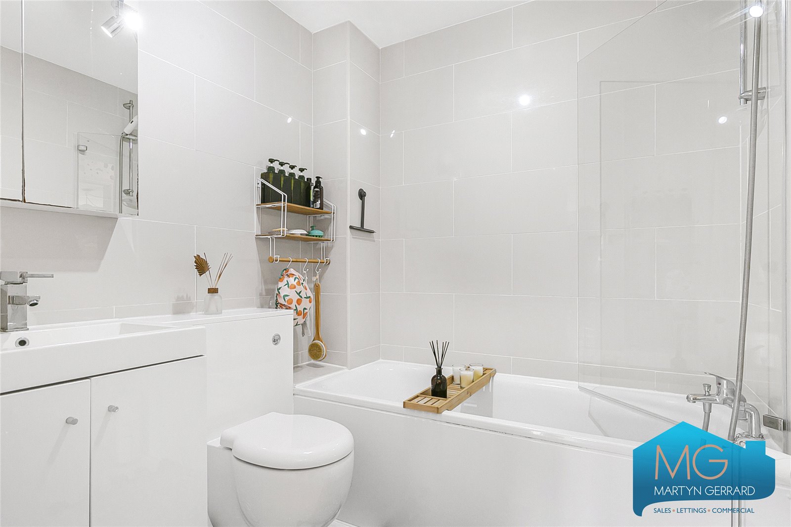 2 bedroom Apartment for sale - Martyn Gerrard