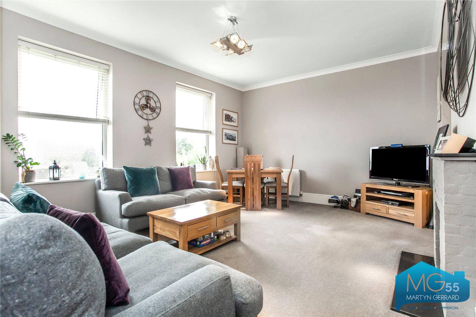 2 bedroom Apartment for sale - Martyn Gerrard