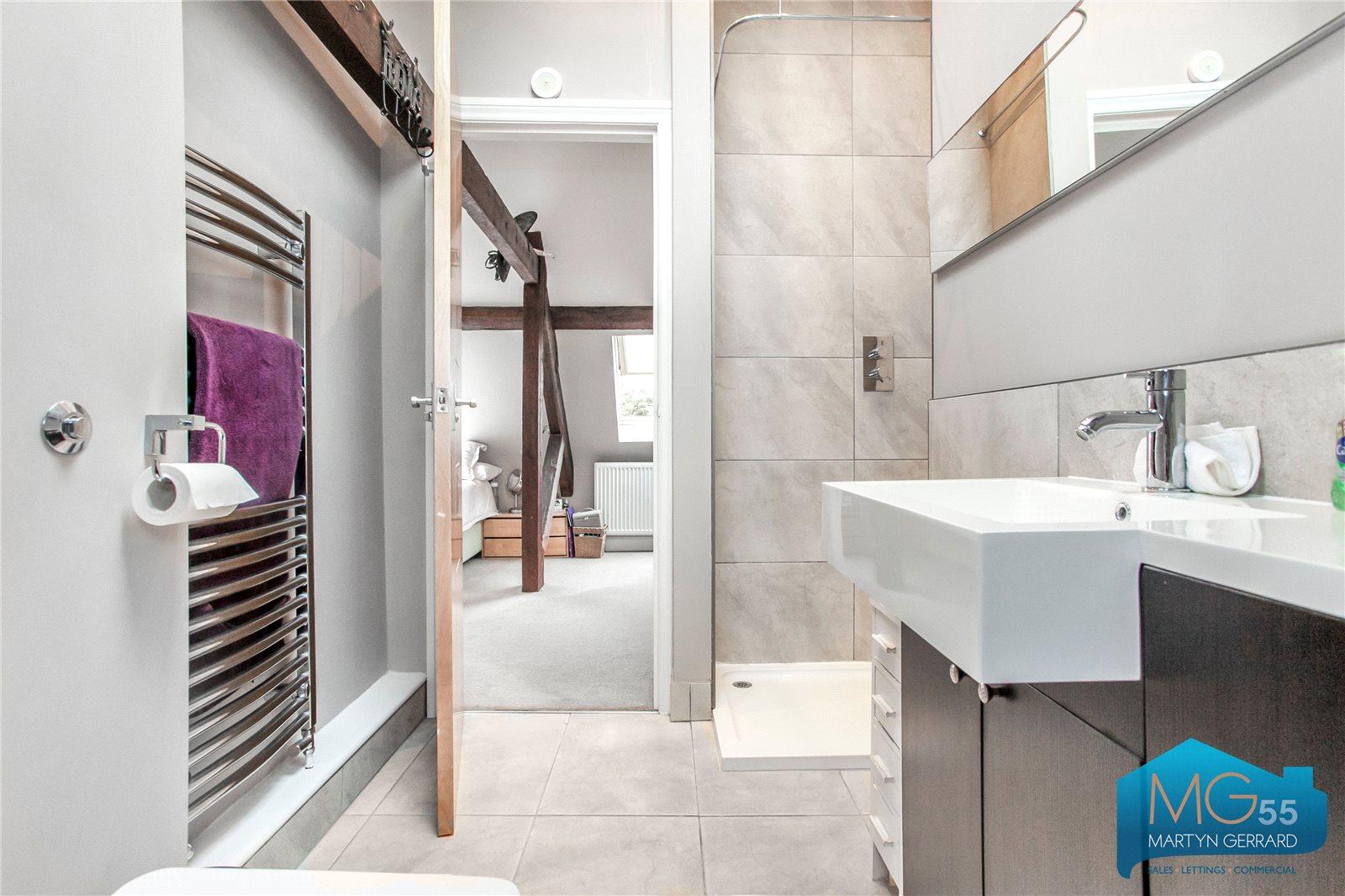 2 bedroom Apartment for sale - Martyn Gerrard