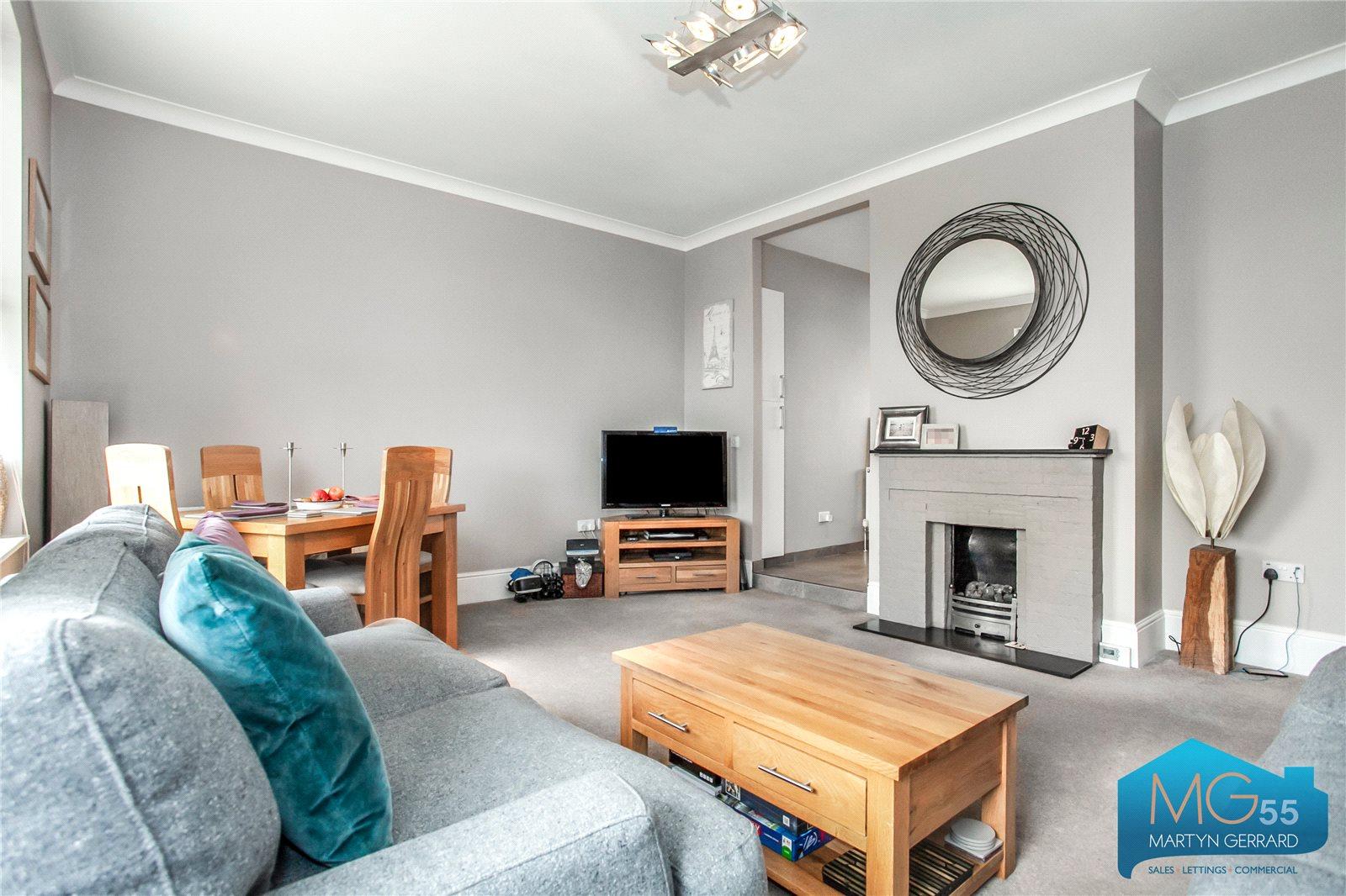 2 bedroom Apartment for sale - Martyn Gerrard