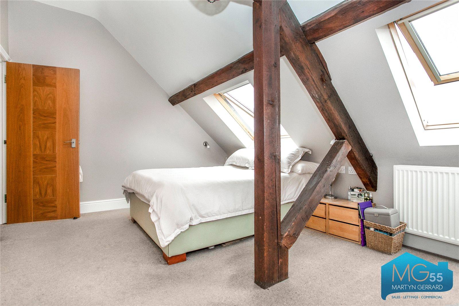 2 bedroom Apartment for sale - Martyn Gerrard