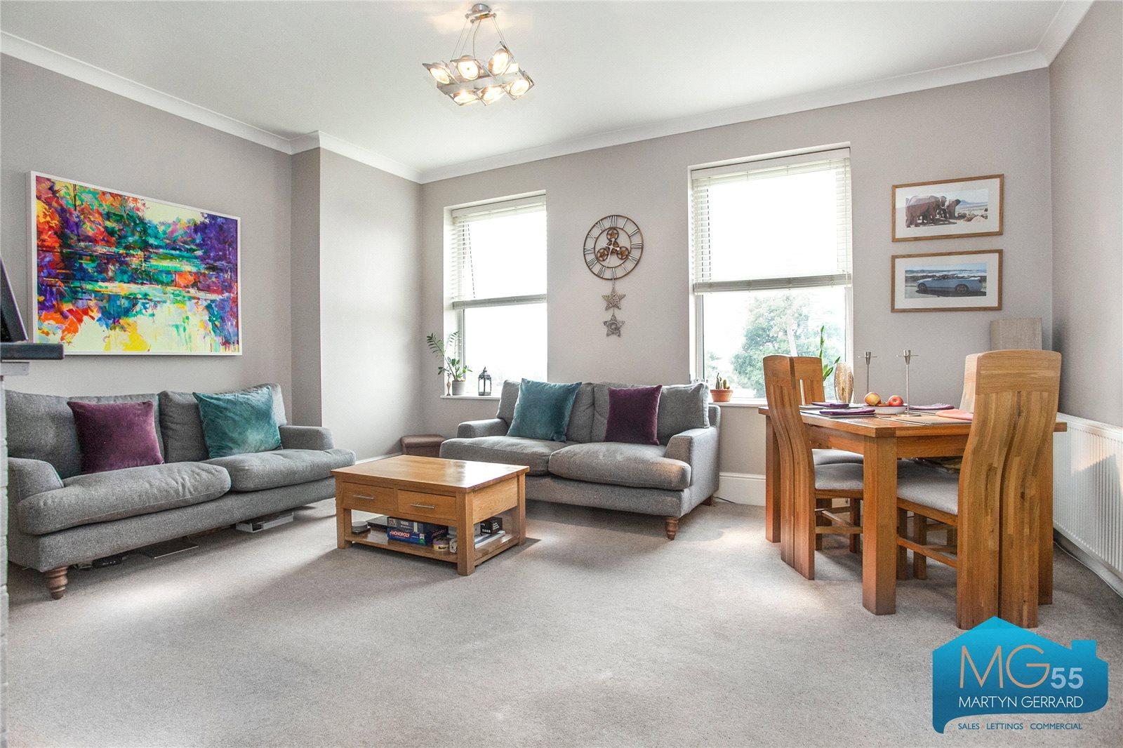 2 bedroom Apartment for sale - Martyn Gerrard