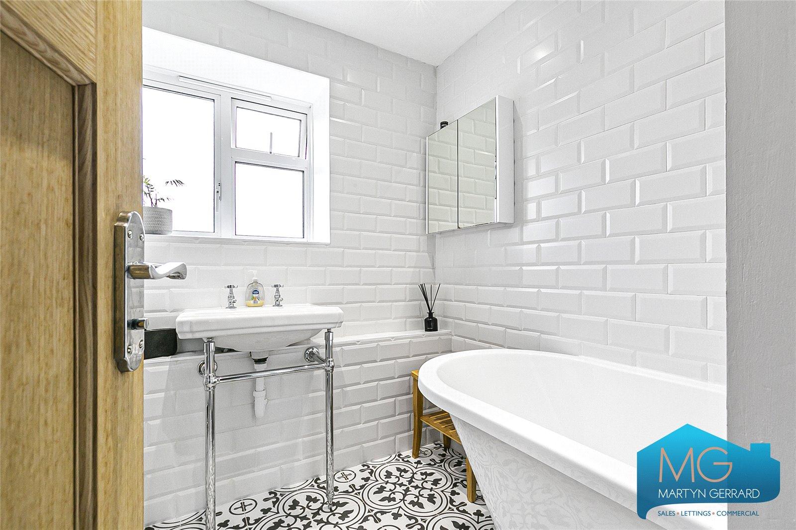 3 bedroom Apartment for sale - Martyn Gerrard
