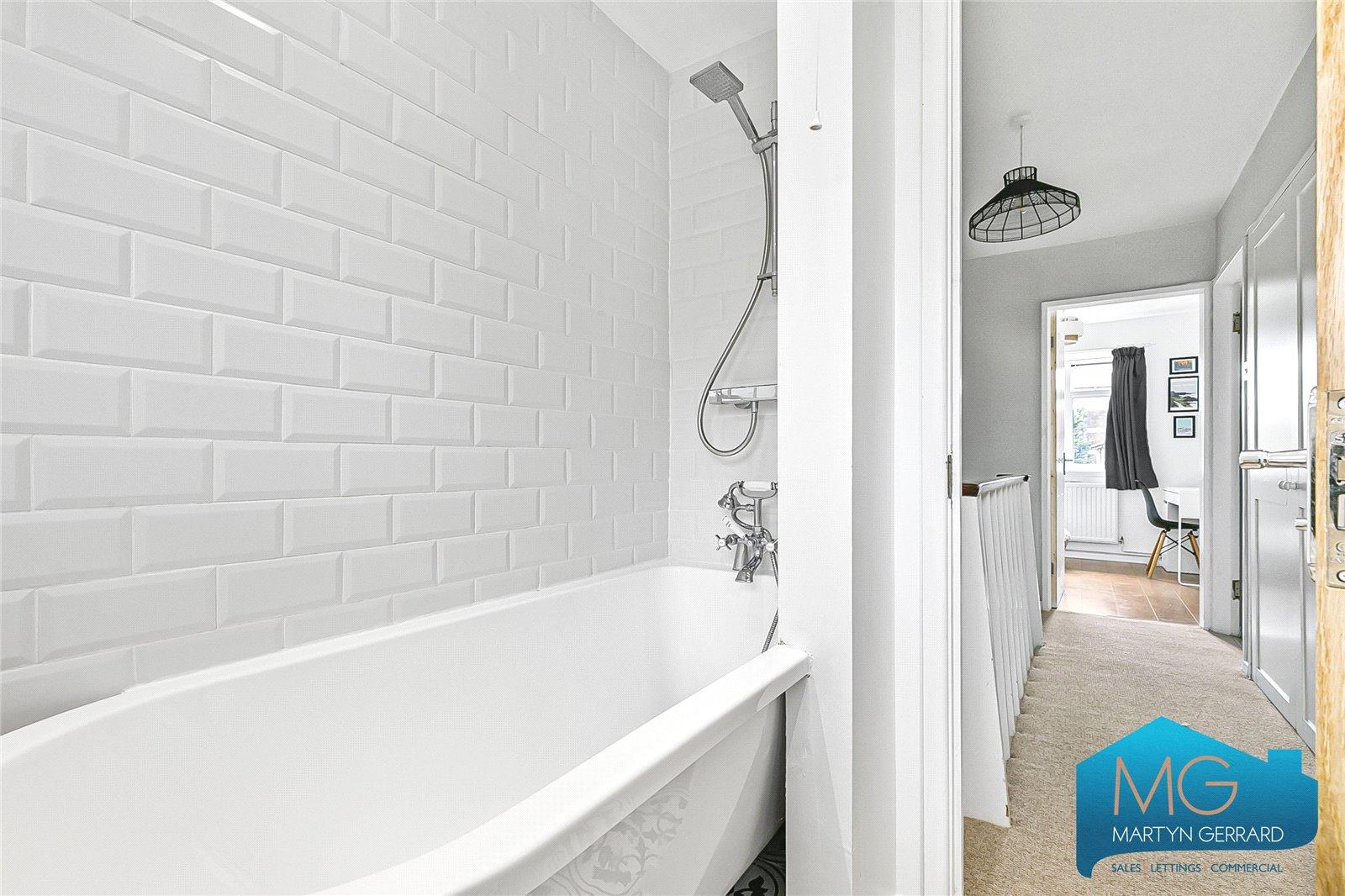3 bedroom Apartment for sale - Martyn Gerrard