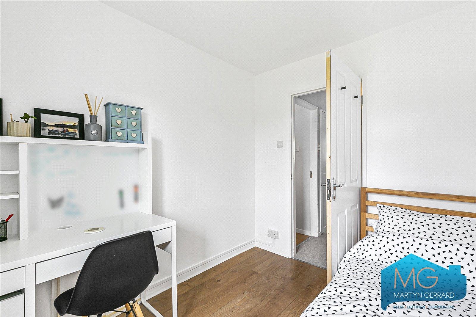 3 bedroom Apartment for sale - Martyn Gerrard