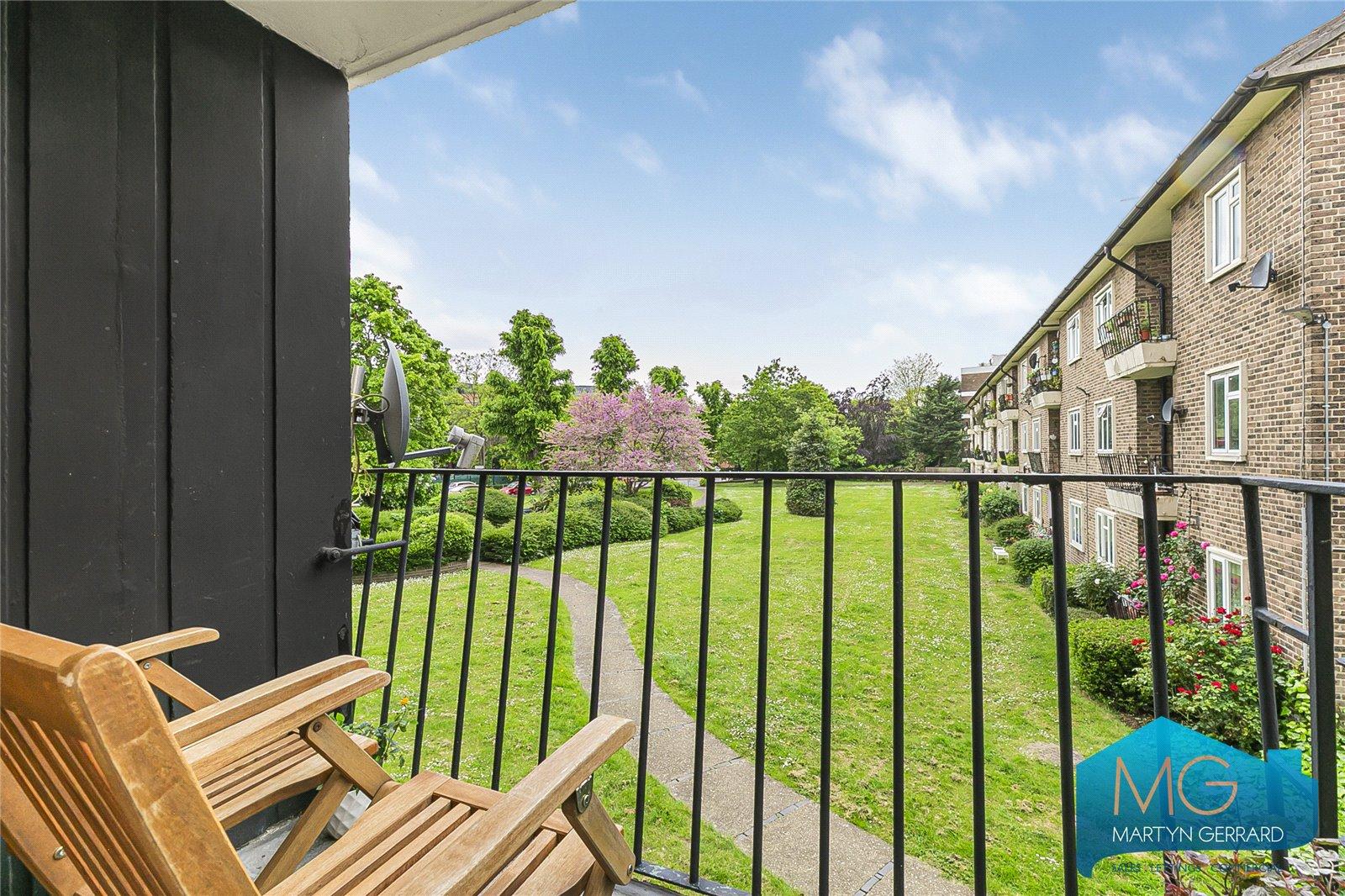 3 bedroom Apartment for sale - Martyn Gerrard