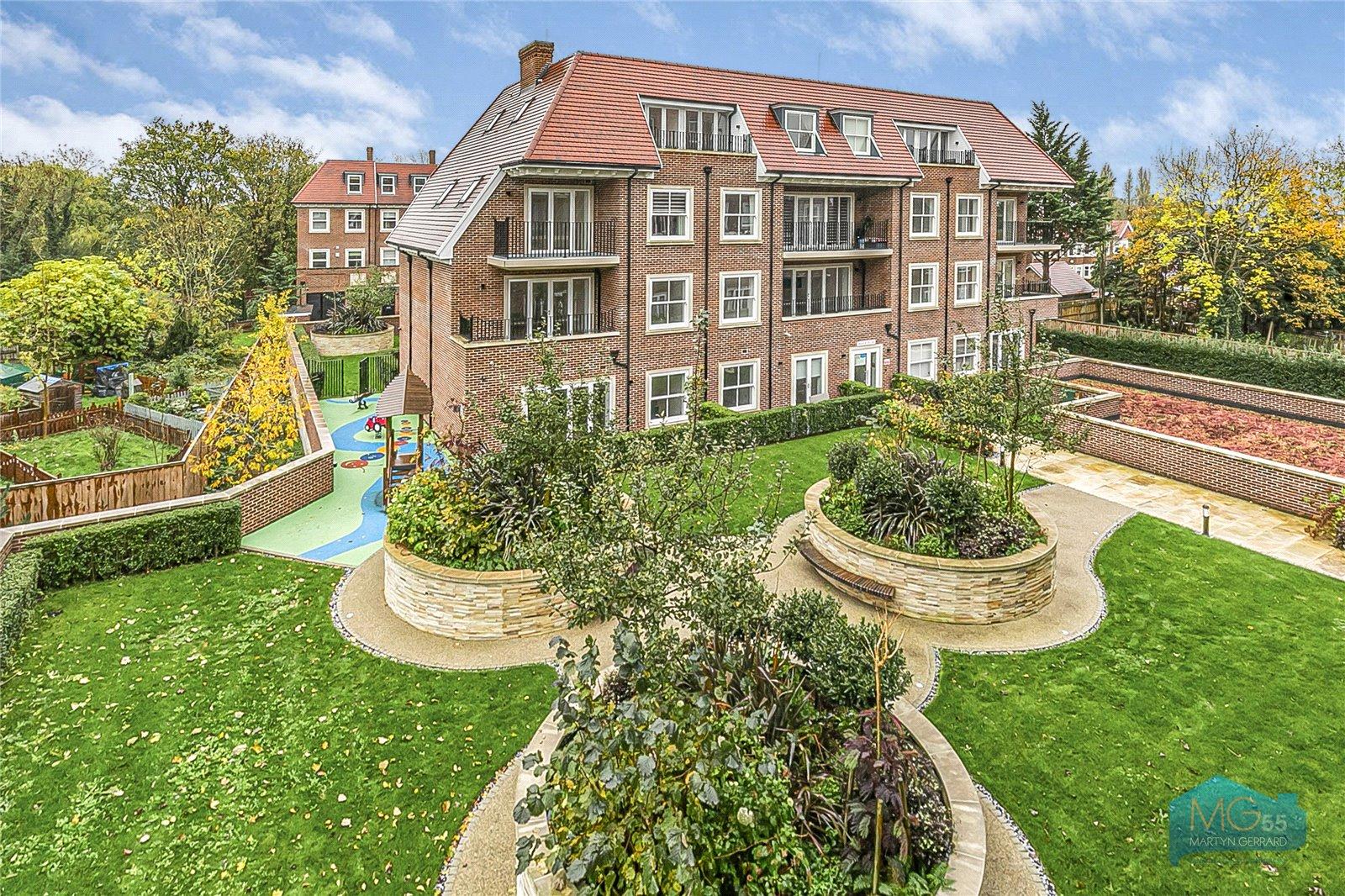 2 bedroom Apartment to rent - Martyn Gerrard