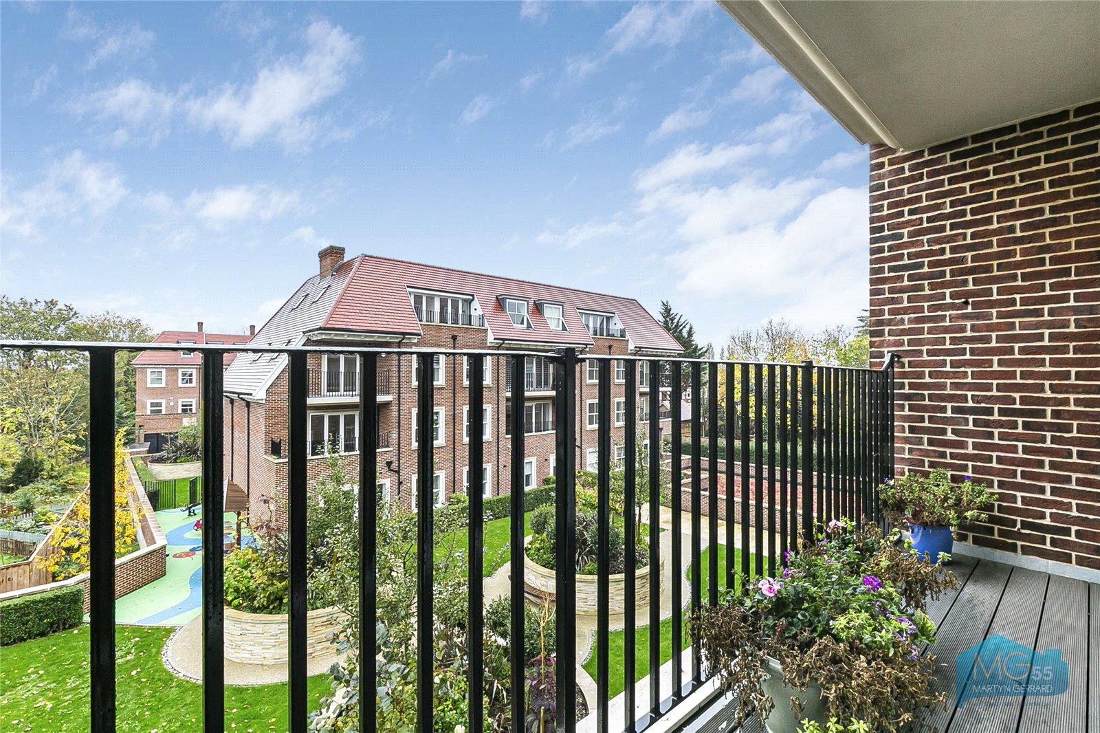 2 bedroom Apartment to rent - Martyn Gerrard