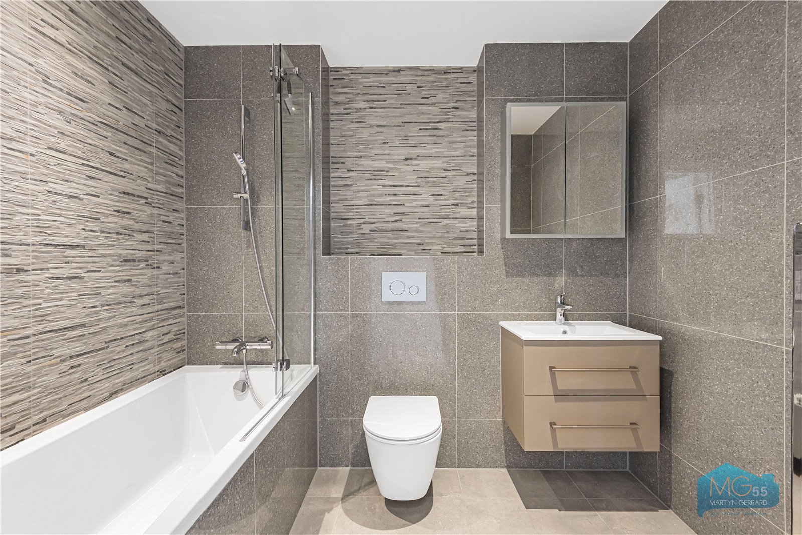 4 bedroom Apartment to rent - Martyn Gerrard