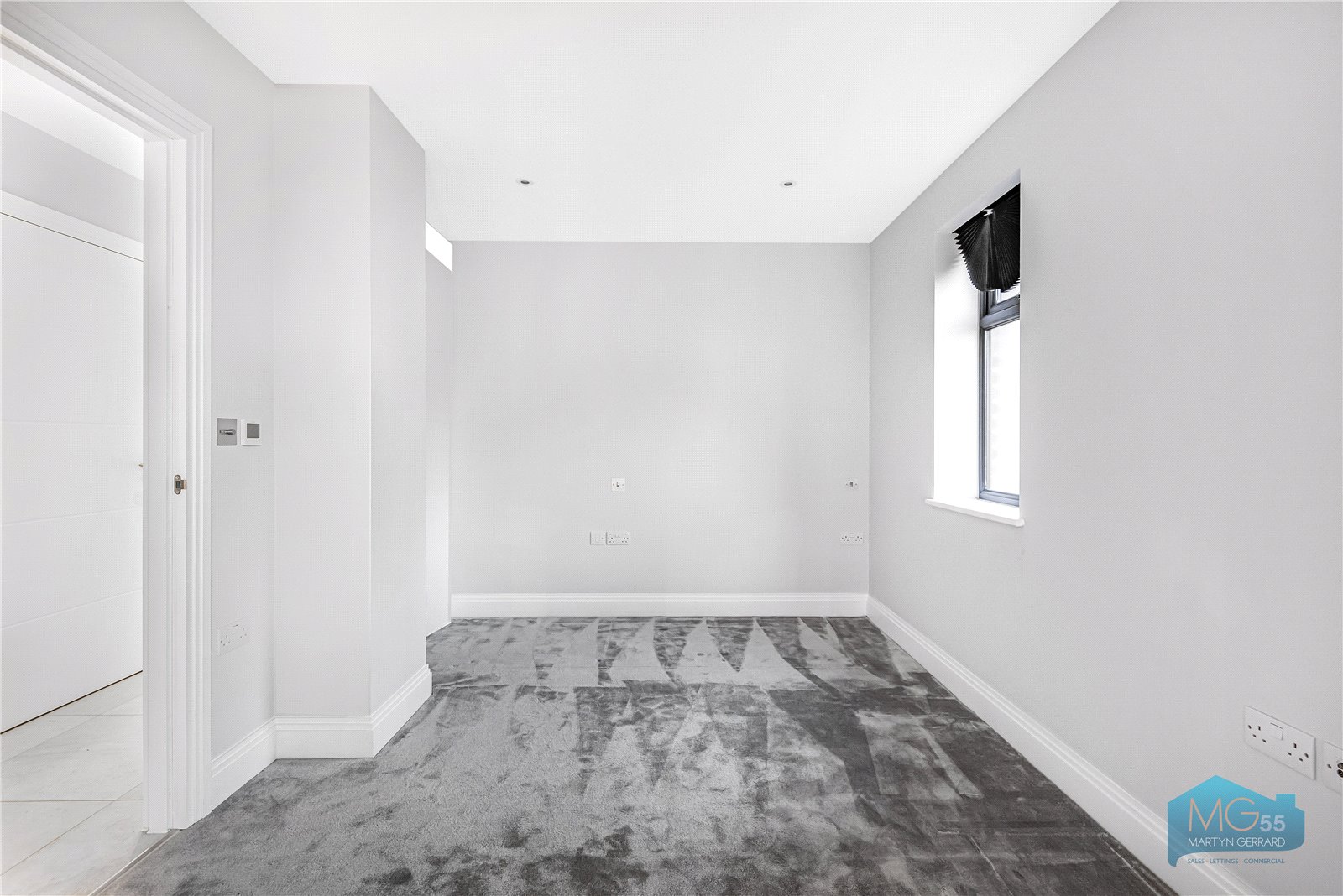 4 bedroom Apartment to rent - Martyn Gerrard
