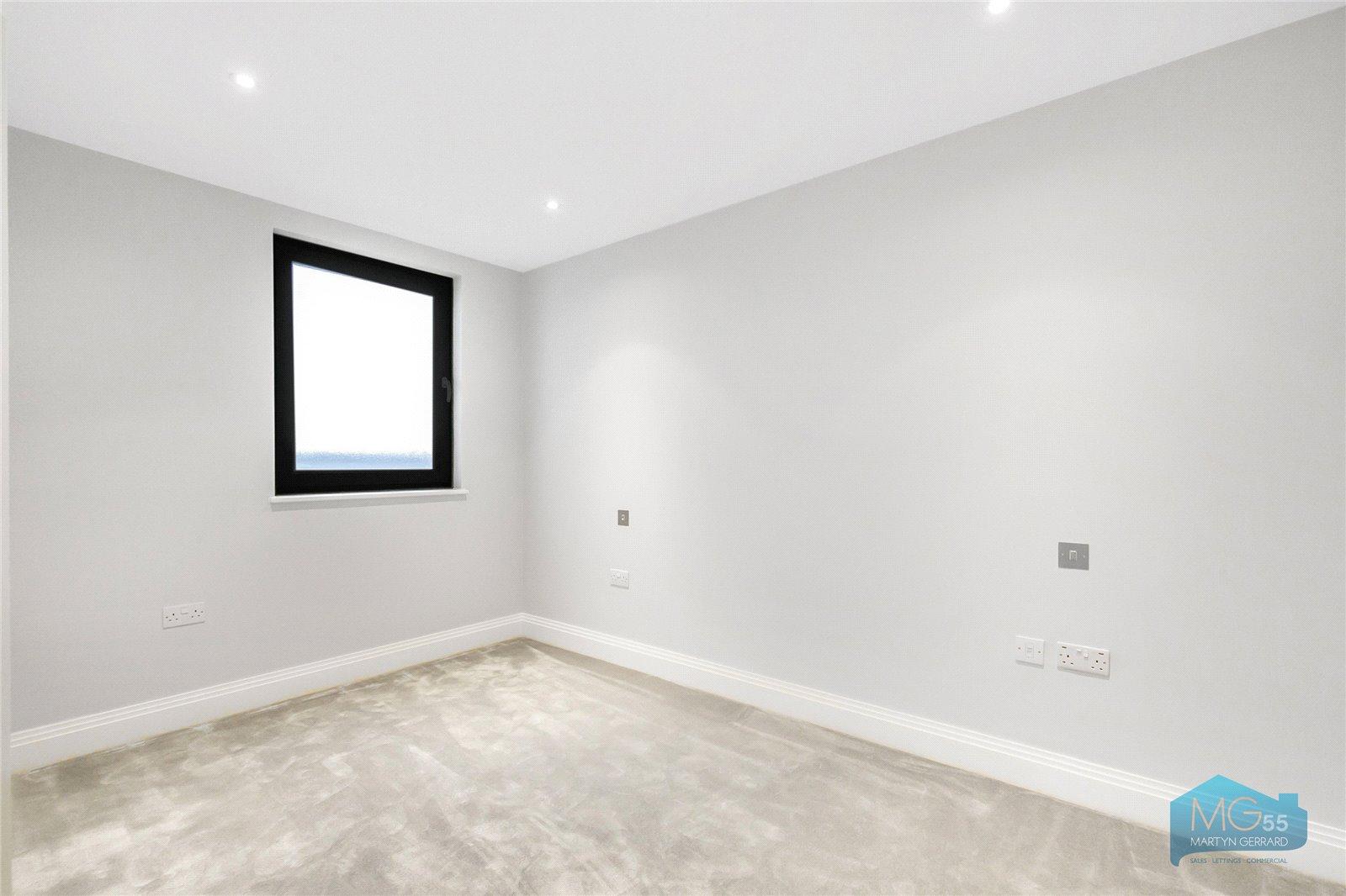 3 bedroom Apartment to rent - Martyn Gerrard