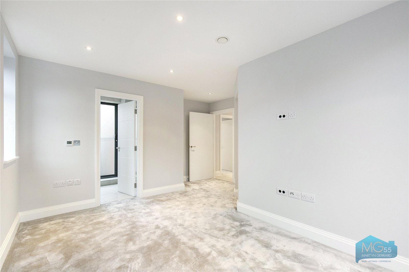 3 bedroom Apartment to rent - Martyn Gerrard