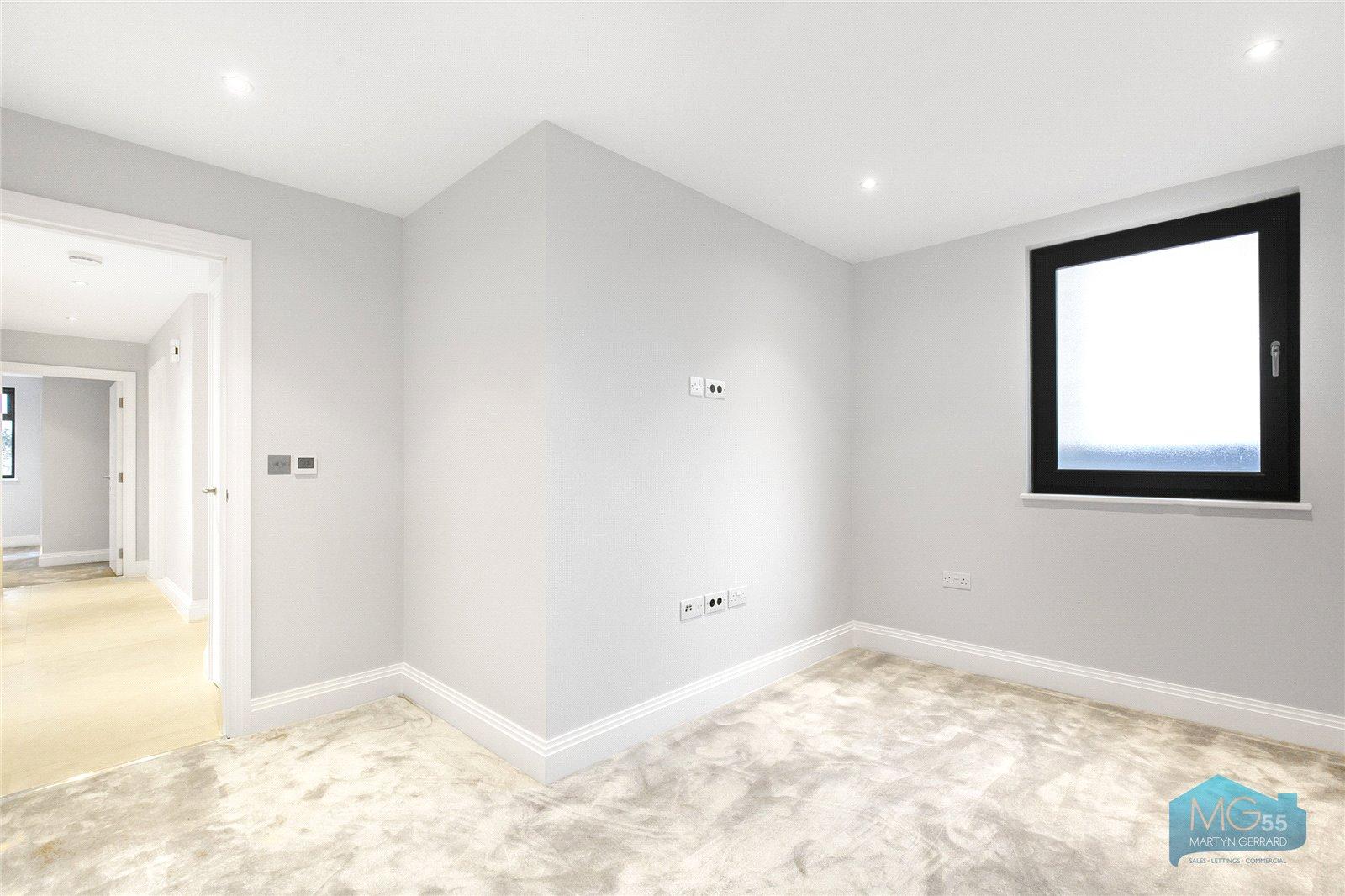 3 bedroom Apartment to rent - Martyn Gerrard